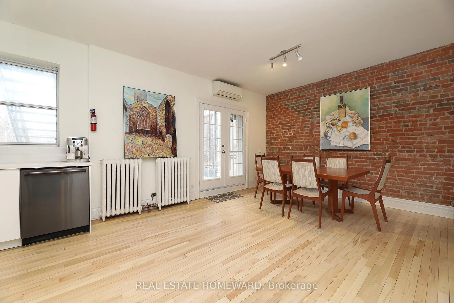 Photo 1 of Unit 2, 1378 Queen Street E, Toronto, Greenwood-Coxwell — HOMEH