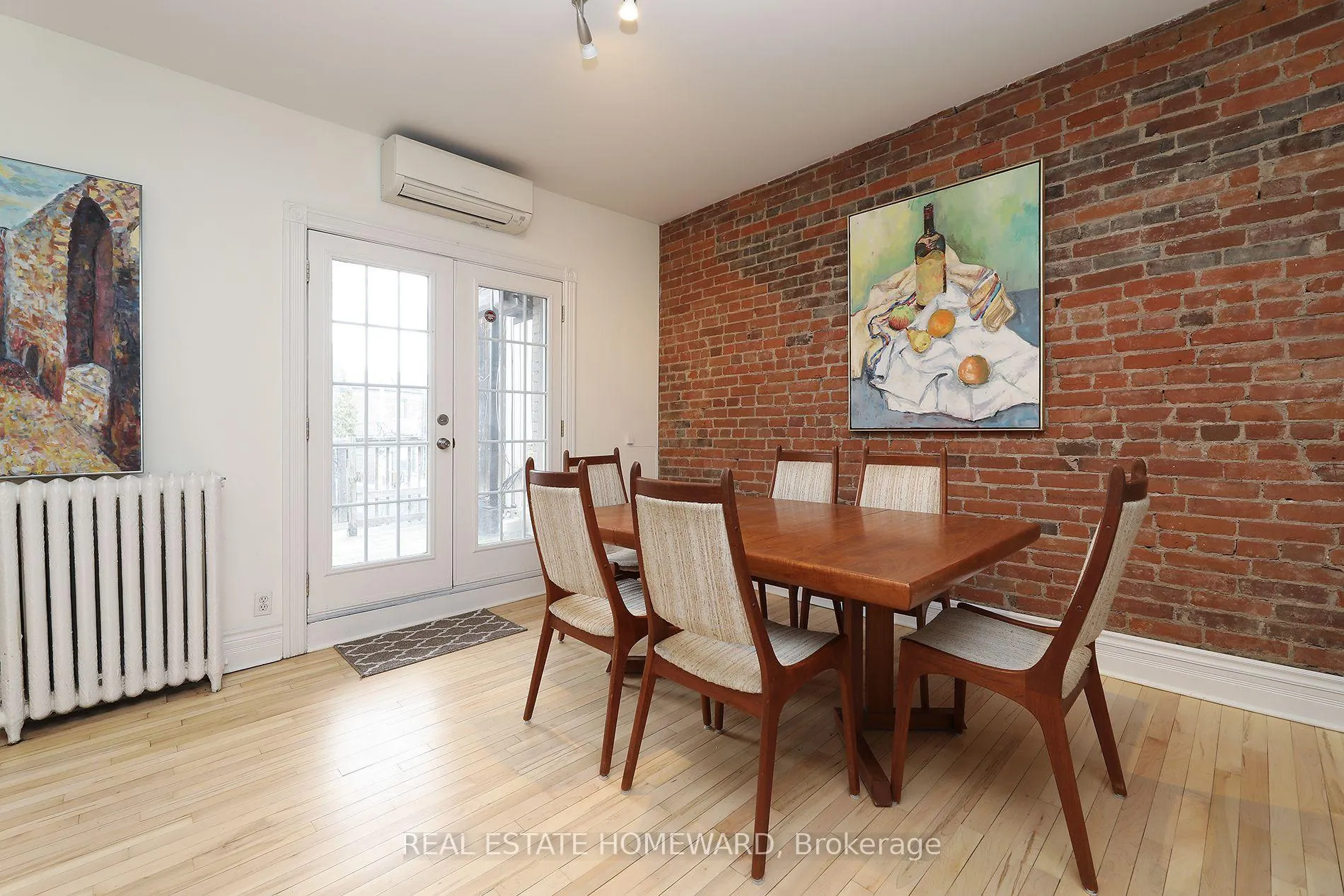 Photo 2 of Unit 2, 1378 Queen Street E, Toronto, Greenwood-Coxwell — HOMEH
