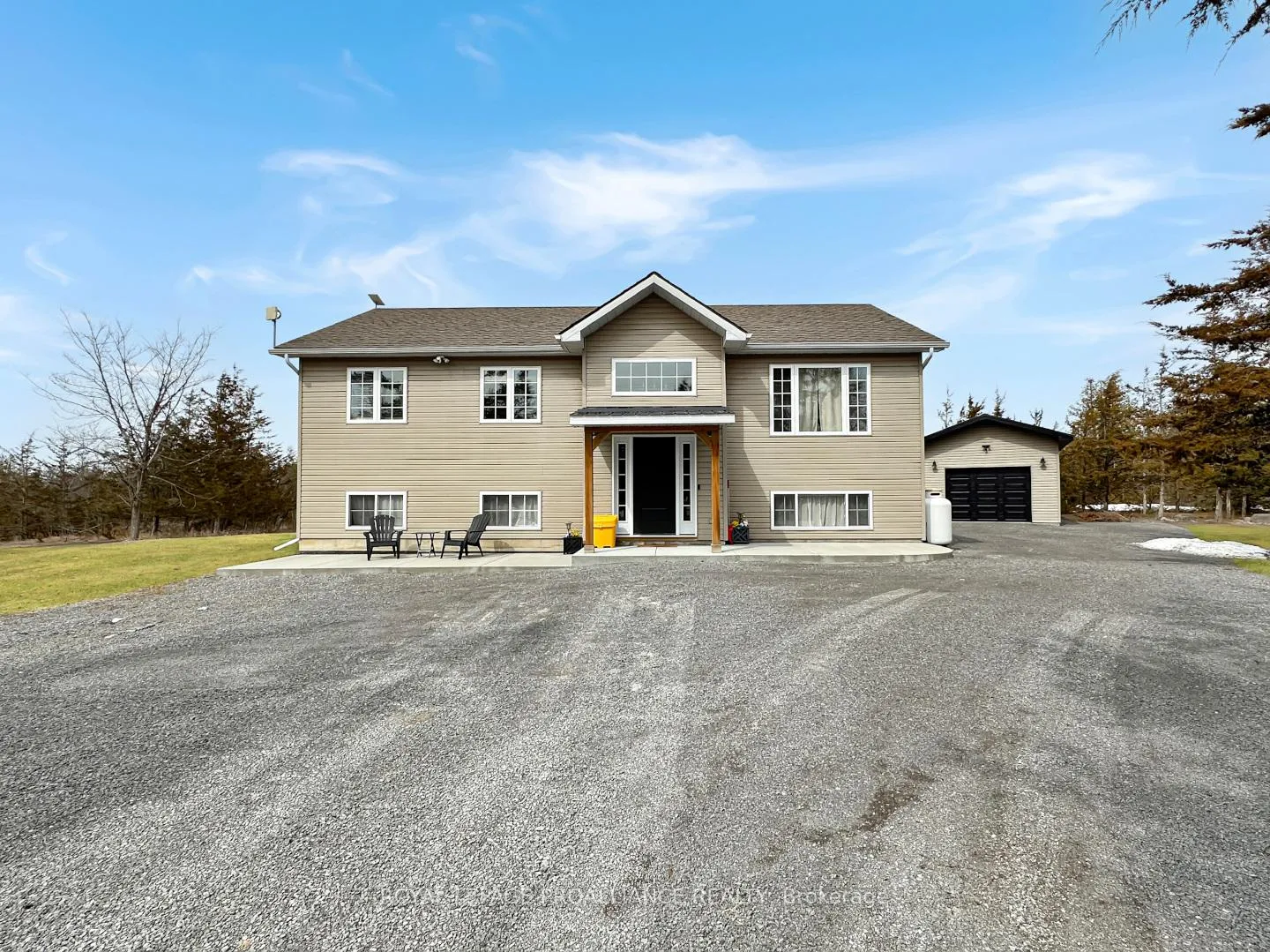 Photo 1 of 2073 Shannon Road, Tyendinaga, Tyendinaga Township — HOMEH