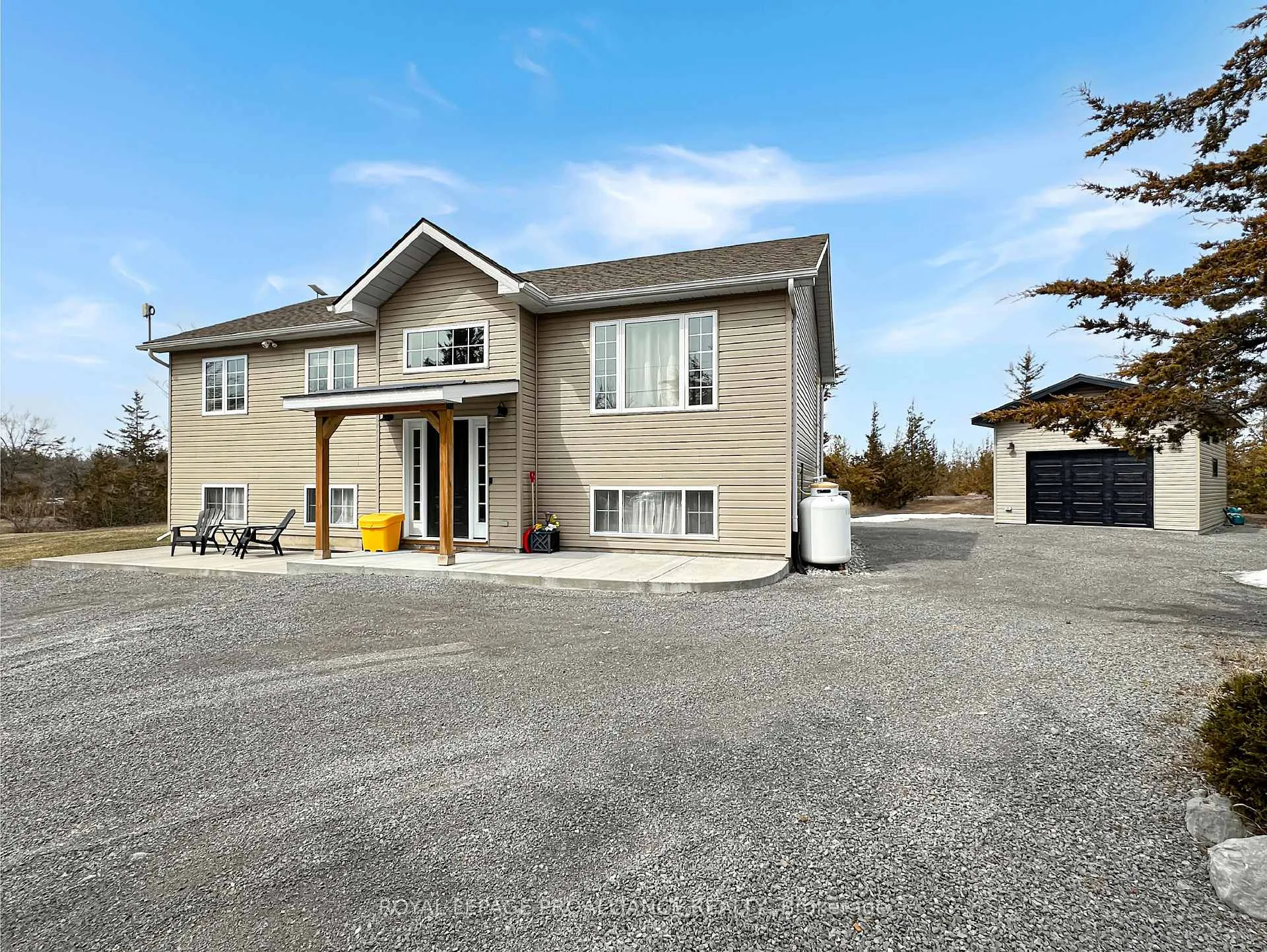 Photo 2 of 2073 Shannon Road, Tyendinaga, Tyendinaga Township — HOMEH