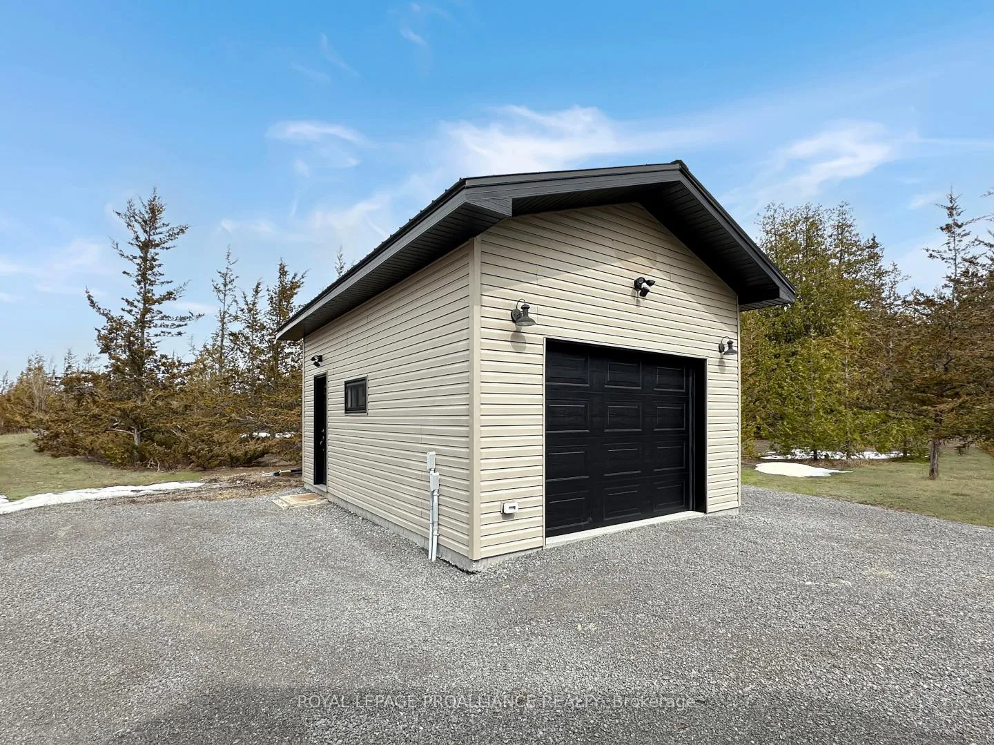 Photo 4 of 2073 Shannon Road, Tyendinaga, Tyendinaga Township — HOMEH