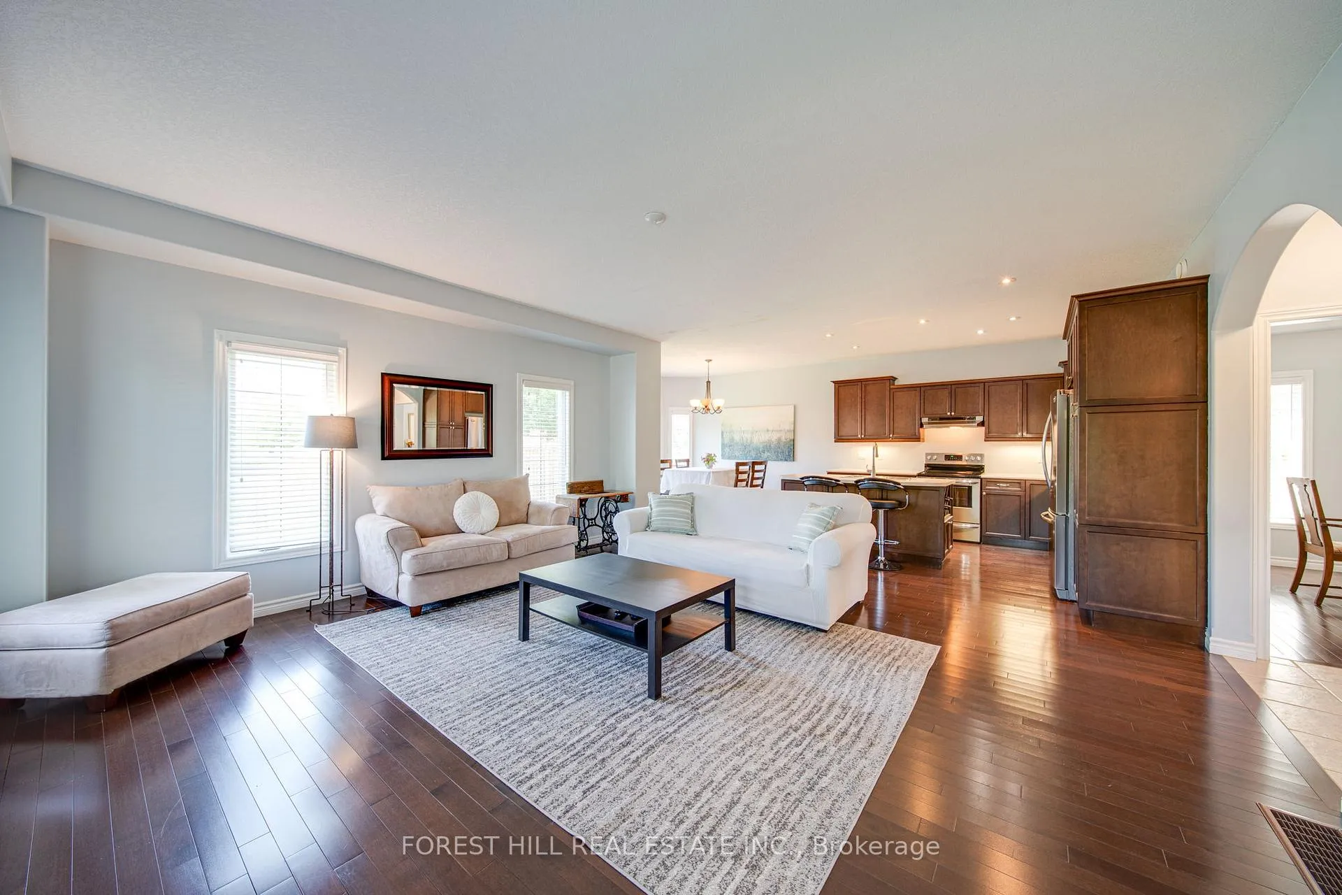 Photo 10 of 54 Chamberlain Crescent, Collingwood — HOMEH