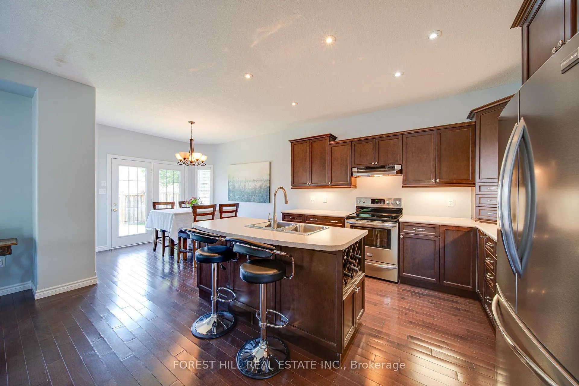 Photo 15 of 54 Chamberlain Crescent, Collingwood — HOMEH