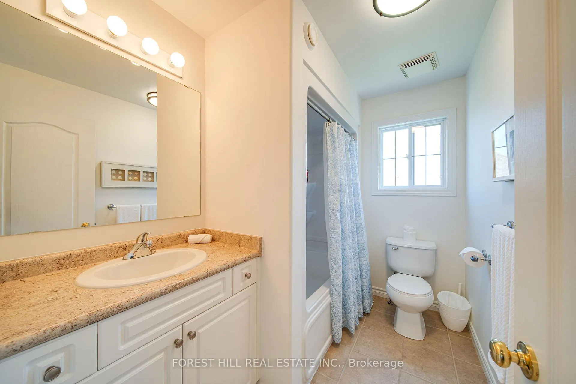 Photo 40 of 54 Chamberlain Crescent, Collingwood — HOMEH