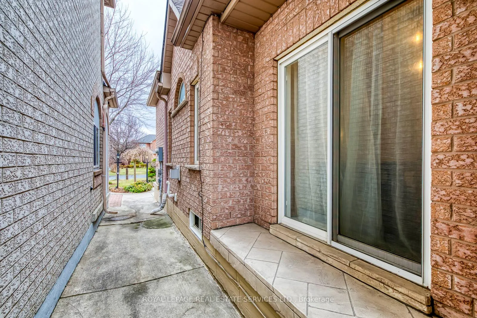 Photo 42 of 236 Slywood Crescent, Vaughan, Vellore Village — HOMEH