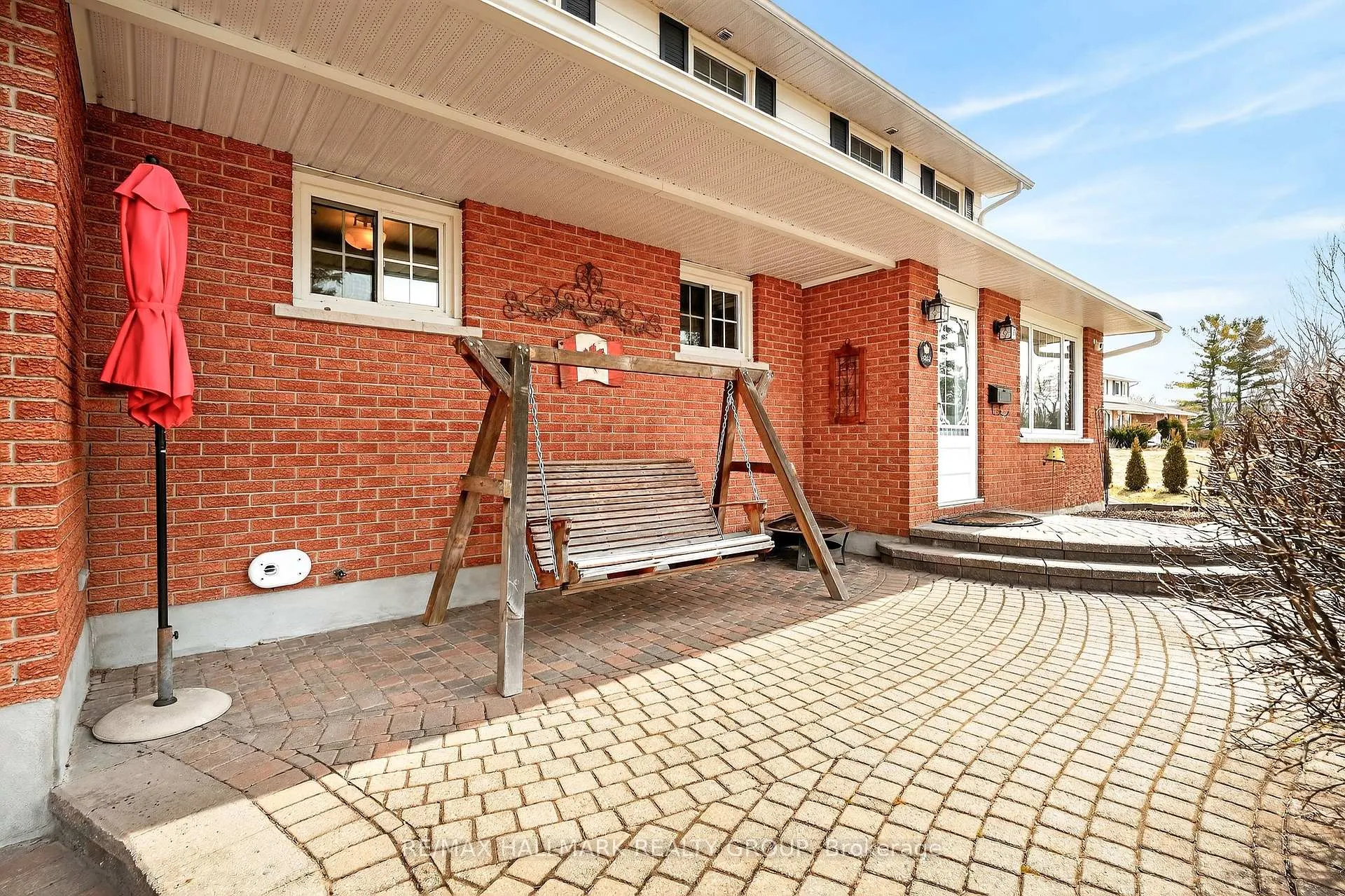 Photo 5 of 6553 Michelangelo Court, Ottawa, North Gower — HOMEH