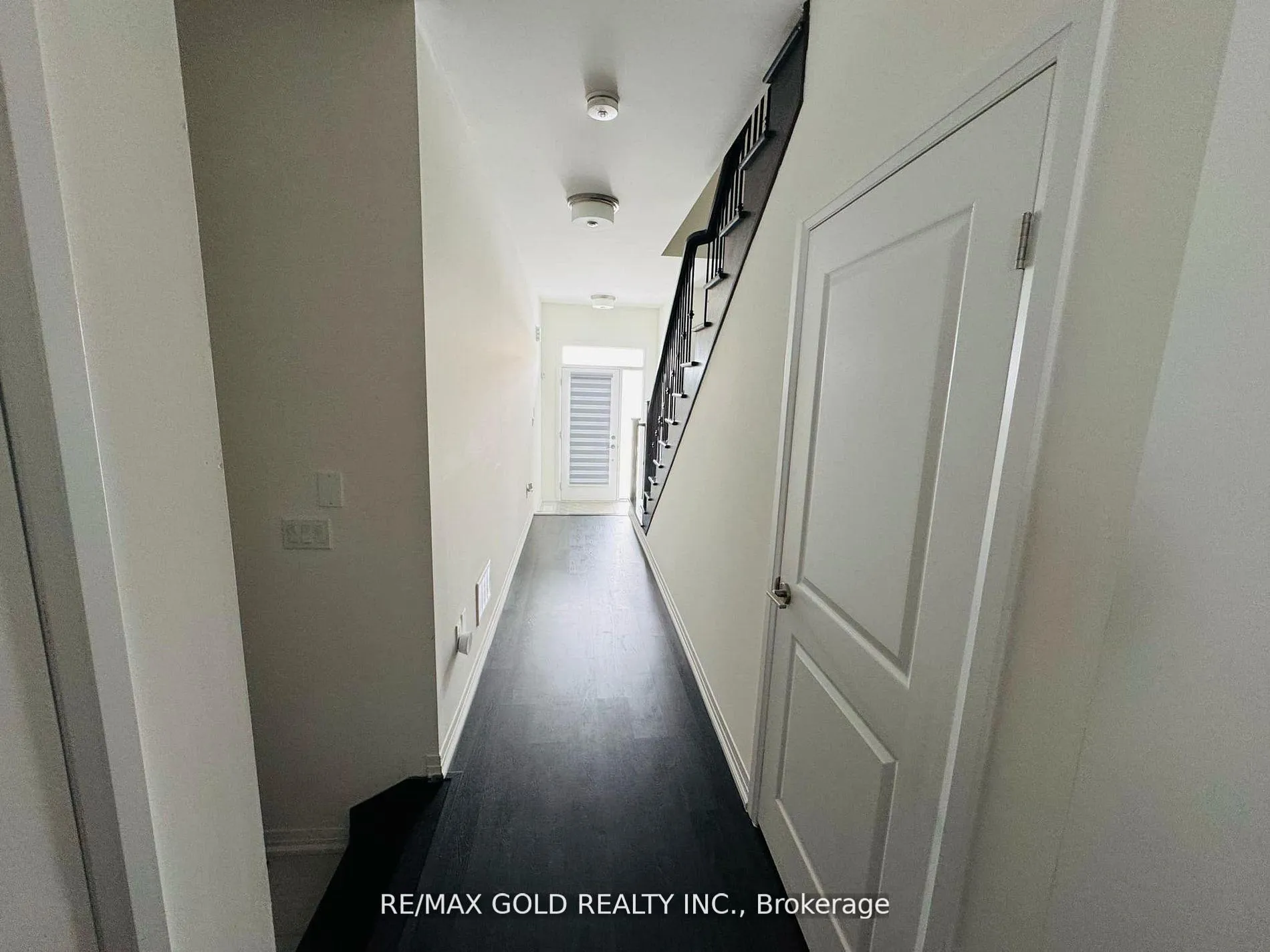 Photo 2 of 35 George Brier Drive E, Brant, Paris — HOMEH