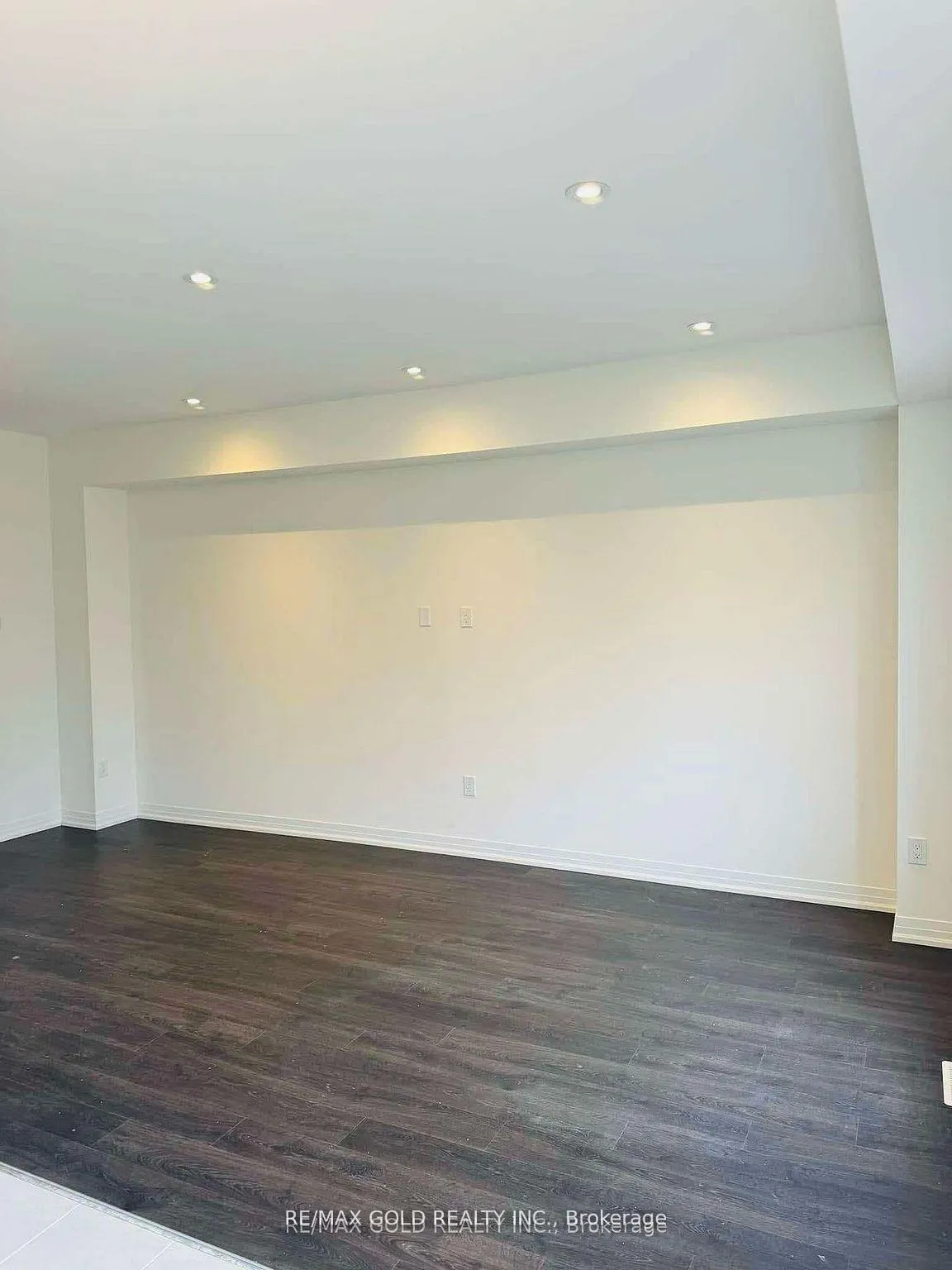 Photo 31 of 35 George Brier Drive E, Brant, Paris — HOMEH
