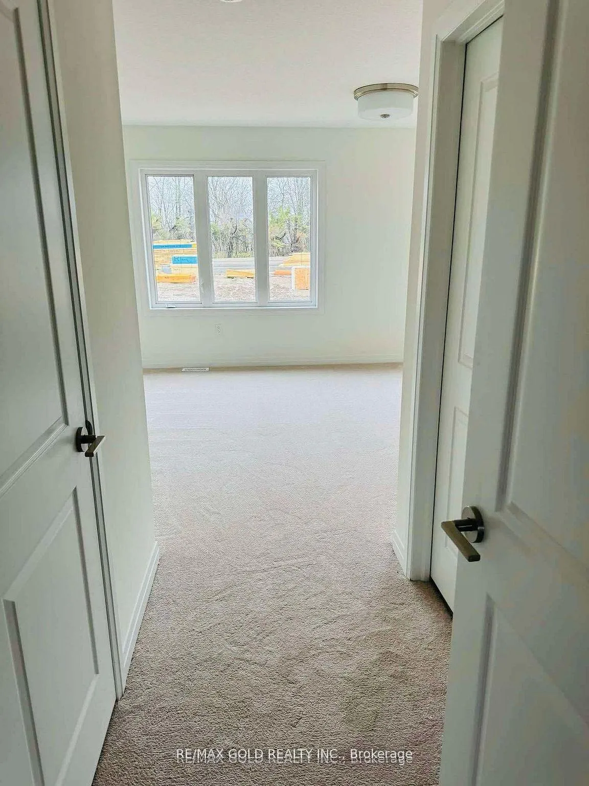 Photo 36 of 35 George Brier Drive E, Brant, Paris — HOMEH