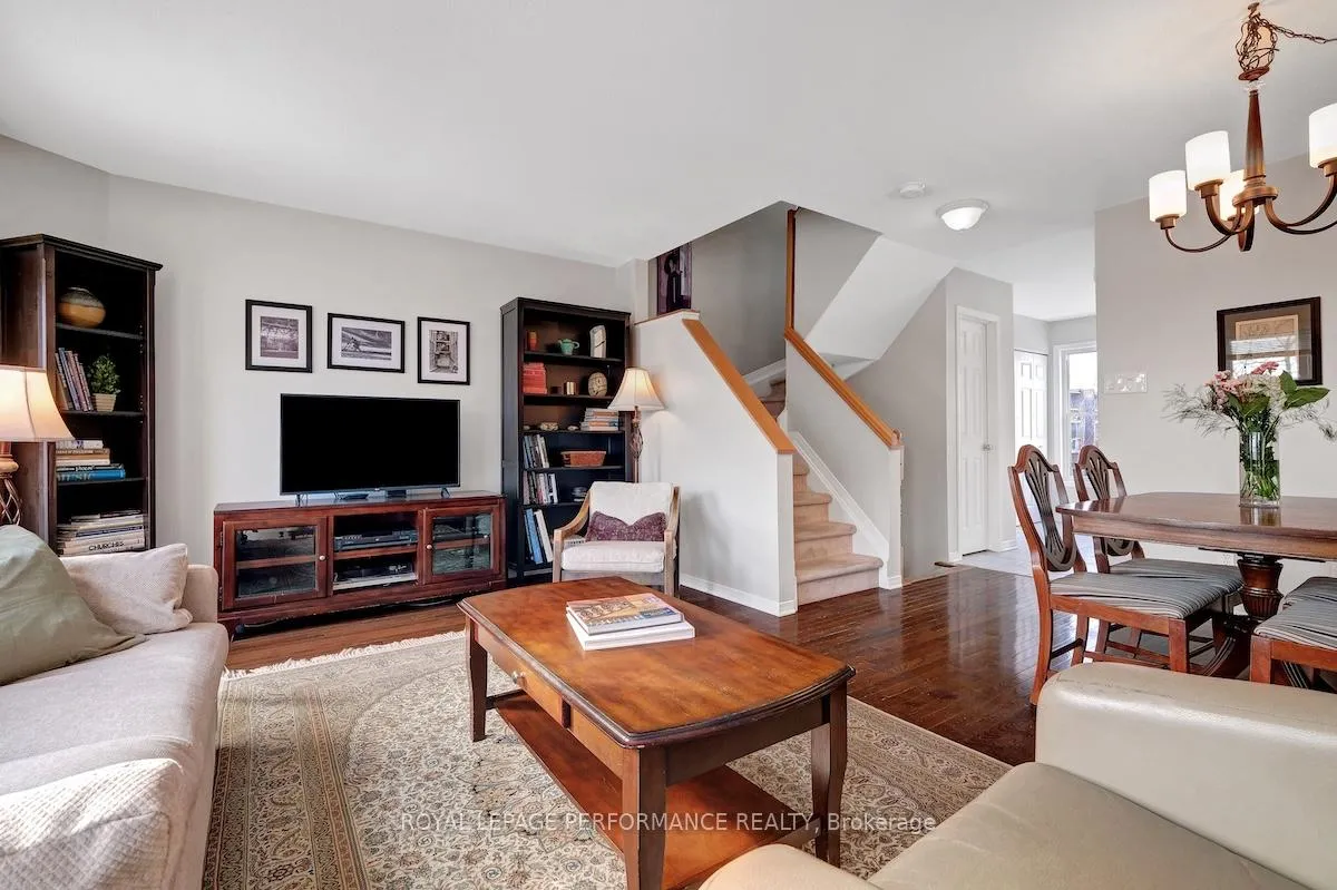 Photo 8 of 175 Arcola Private, Ottawa, Overbrook/Castle Heights — HOMEH