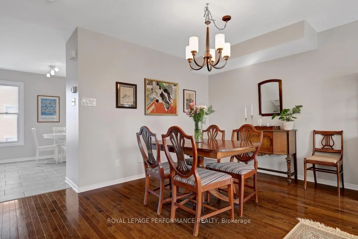 Photo 10 of 175 Arcola Private, Ottawa, Overbrook/Castle Heights — HOMEH