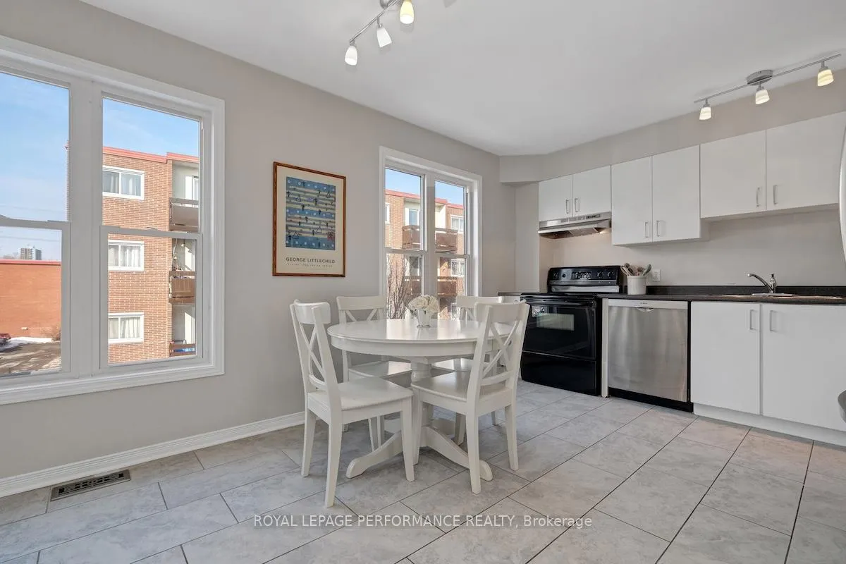 Photo 13 of 175 Arcola Private, Ottawa, Overbrook/Castle Heights — HOMEH