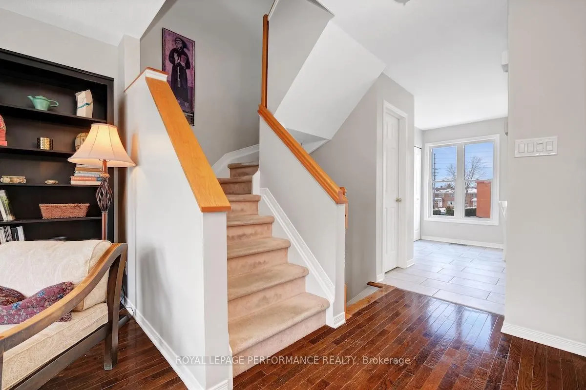 Photo 18 of 175 Arcola Private, Ottawa, Overbrook/Castle Heights — HOMEH