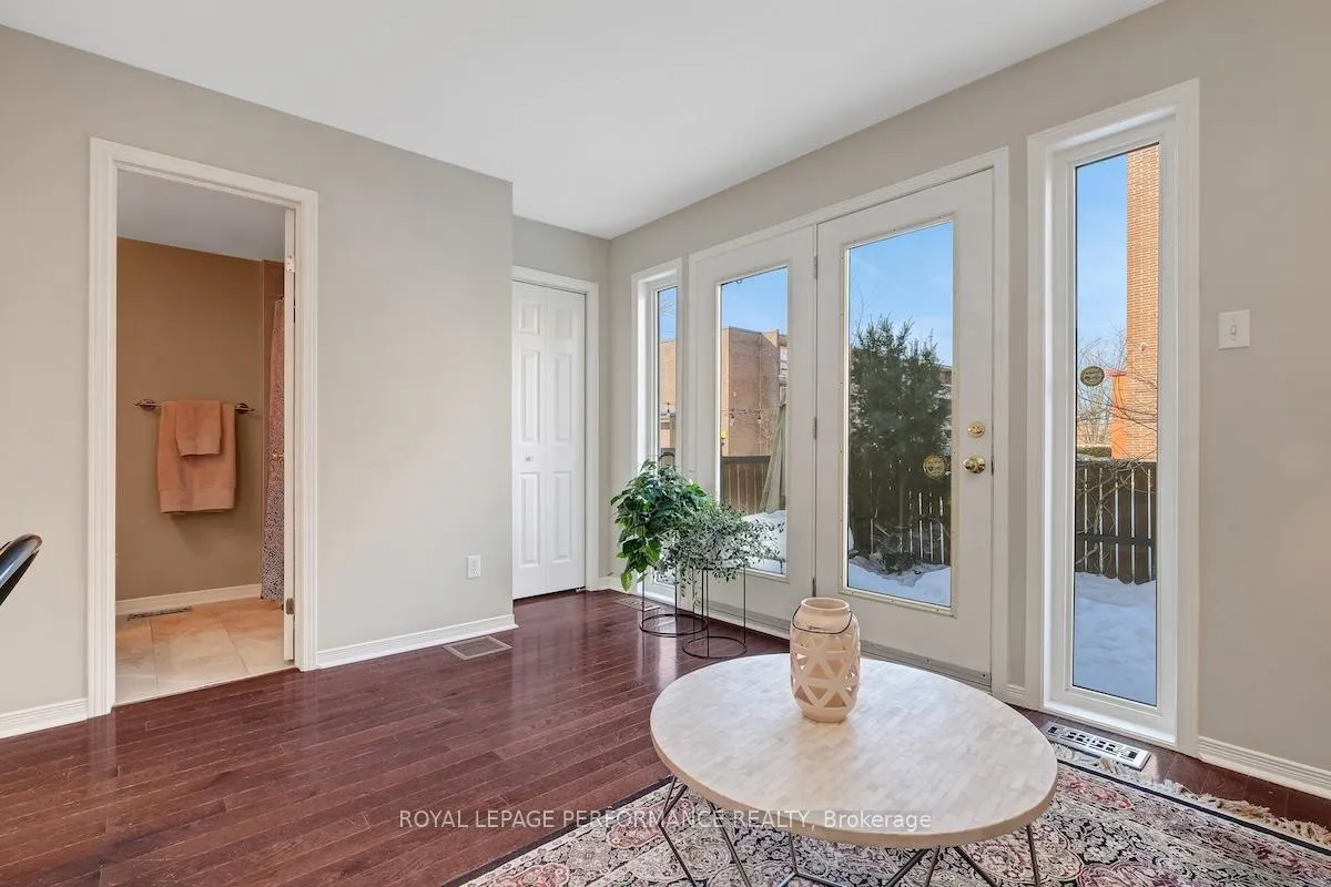 Photo 31 of 175 Arcola Private, Ottawa, Overbrook/Castle Heights — HOMEH