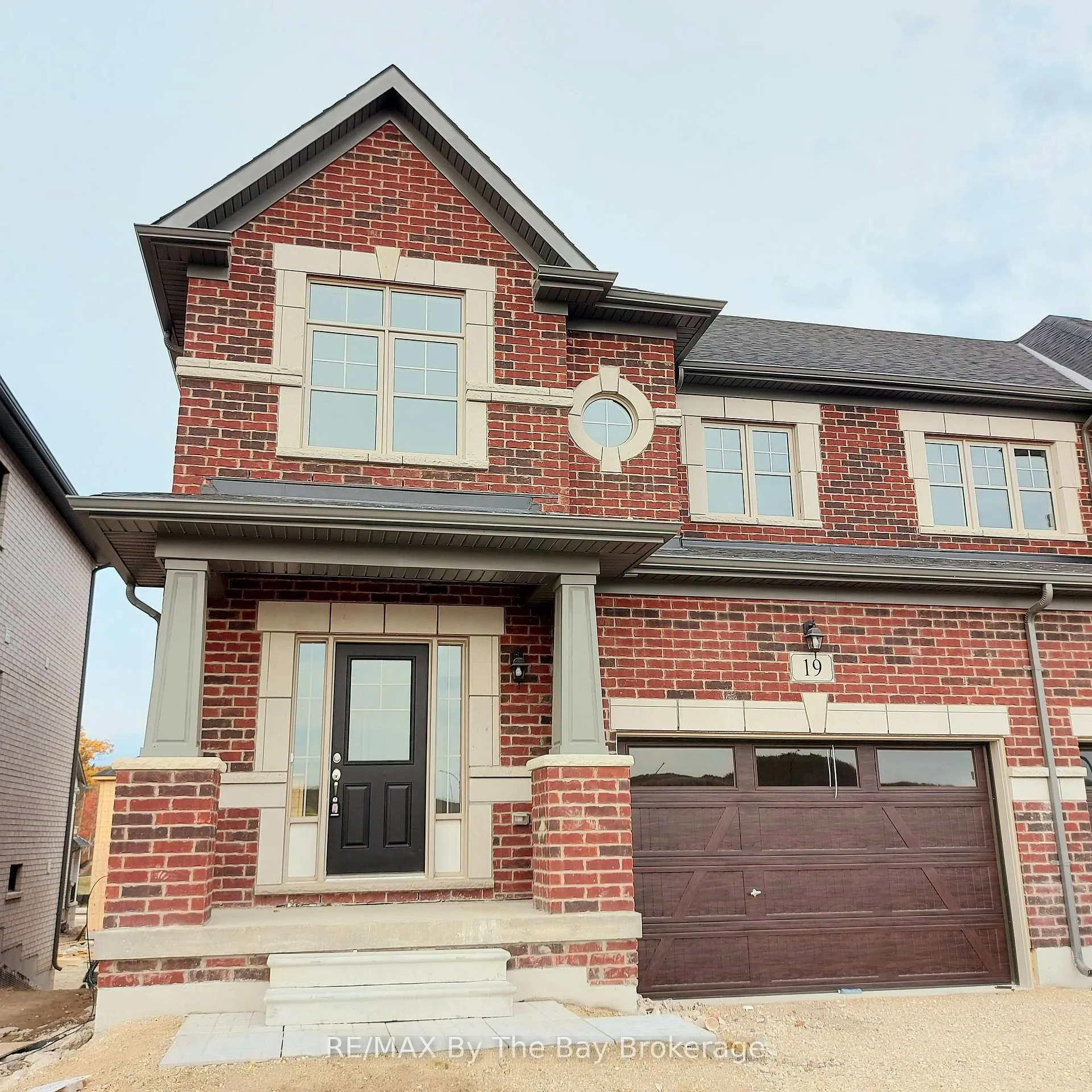 Photo 1 of 19 Federica Crescent, Wasaga Beach — HOMEH
