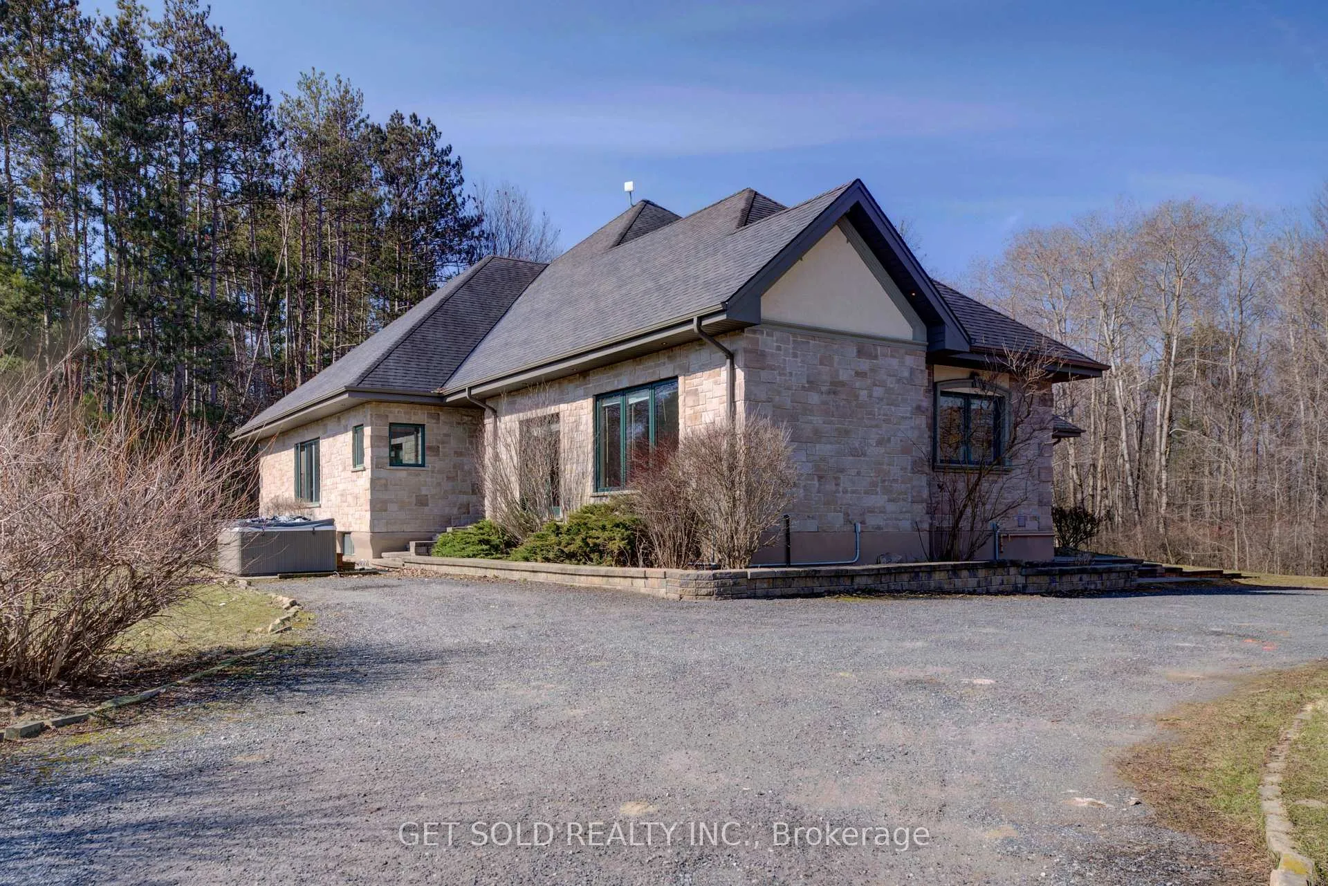 Photo 5 of 21 Old Mill Road, Brant, Burford — HOMEH
