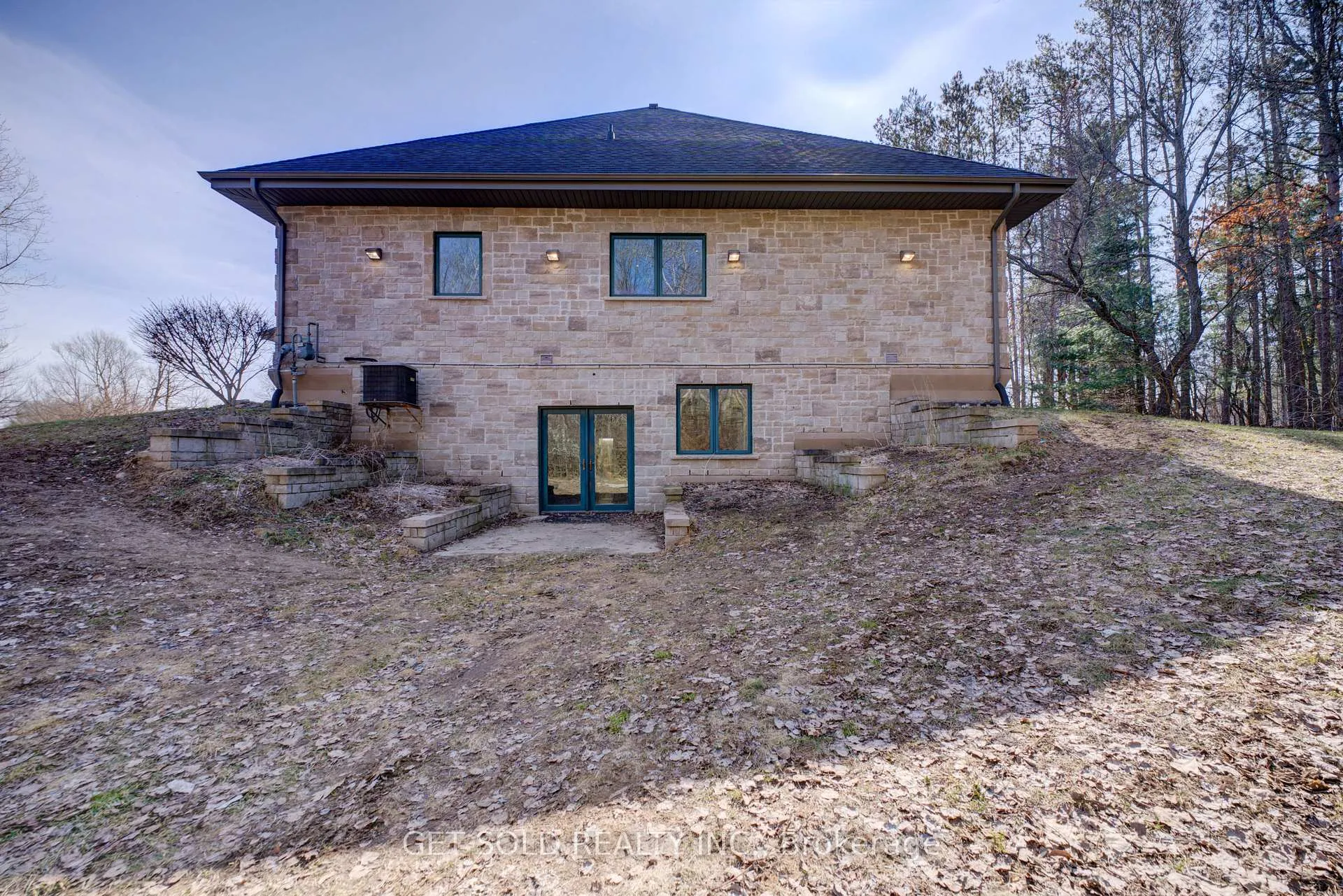 Photo 44 of 21 Old Mill Road, Brant, Burford — HOMEH