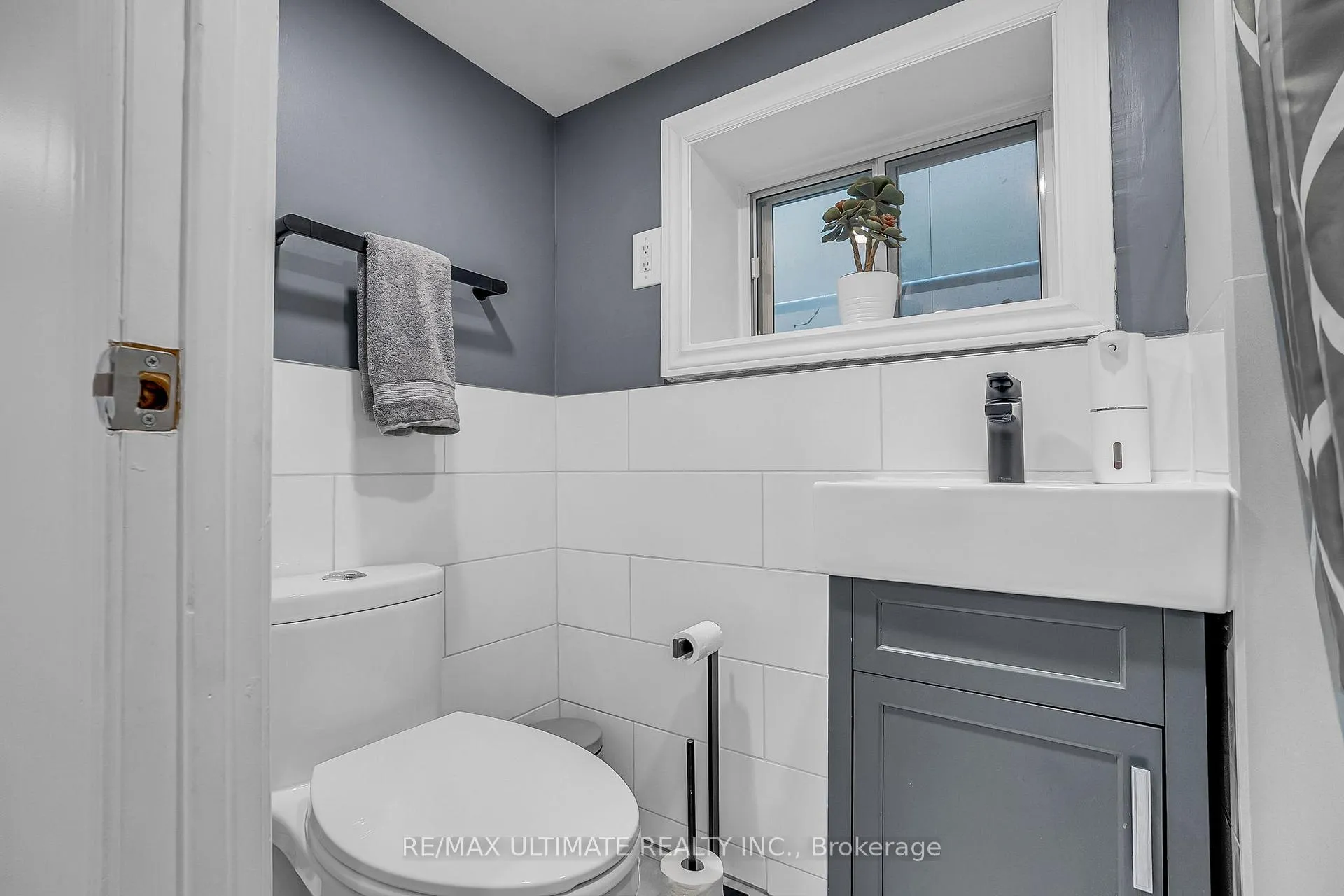 Photo 36 of 429 Jones Avenue, Toronto, Blake-Jones — HOMEH