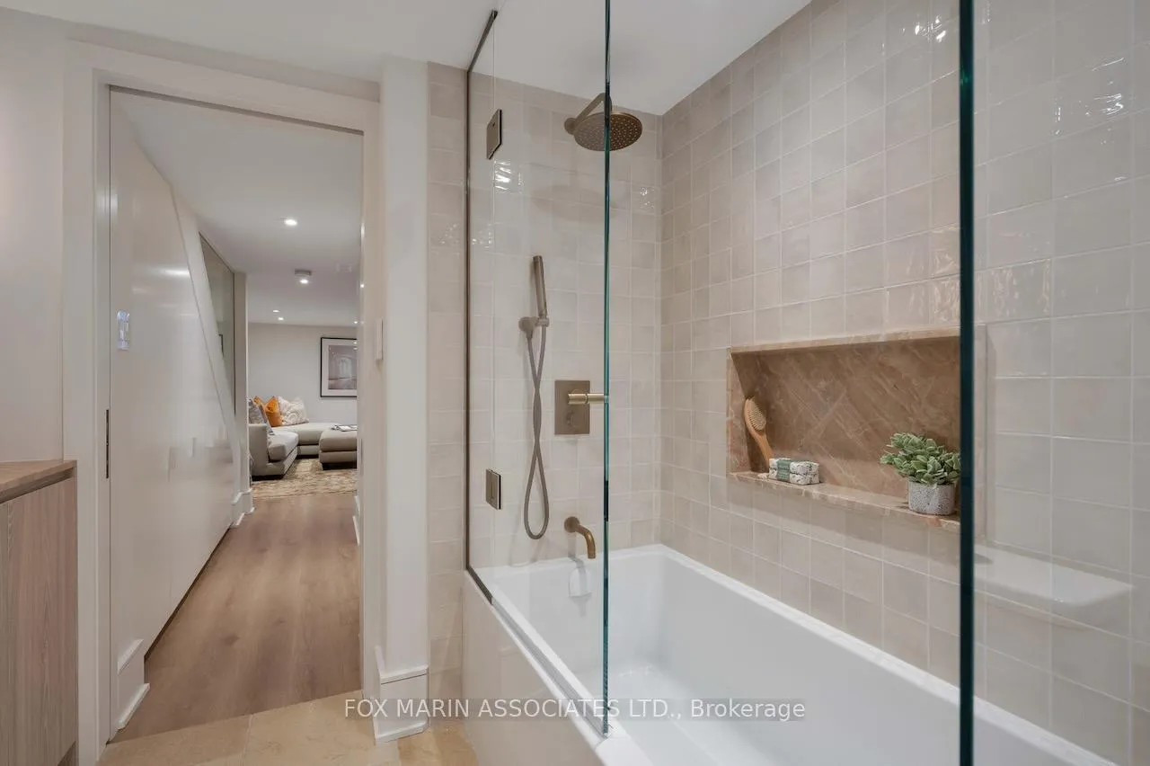 Photo 34 of 266 Roselawn Avenue, Toronto, Yonge-Eglinton — HOMEH