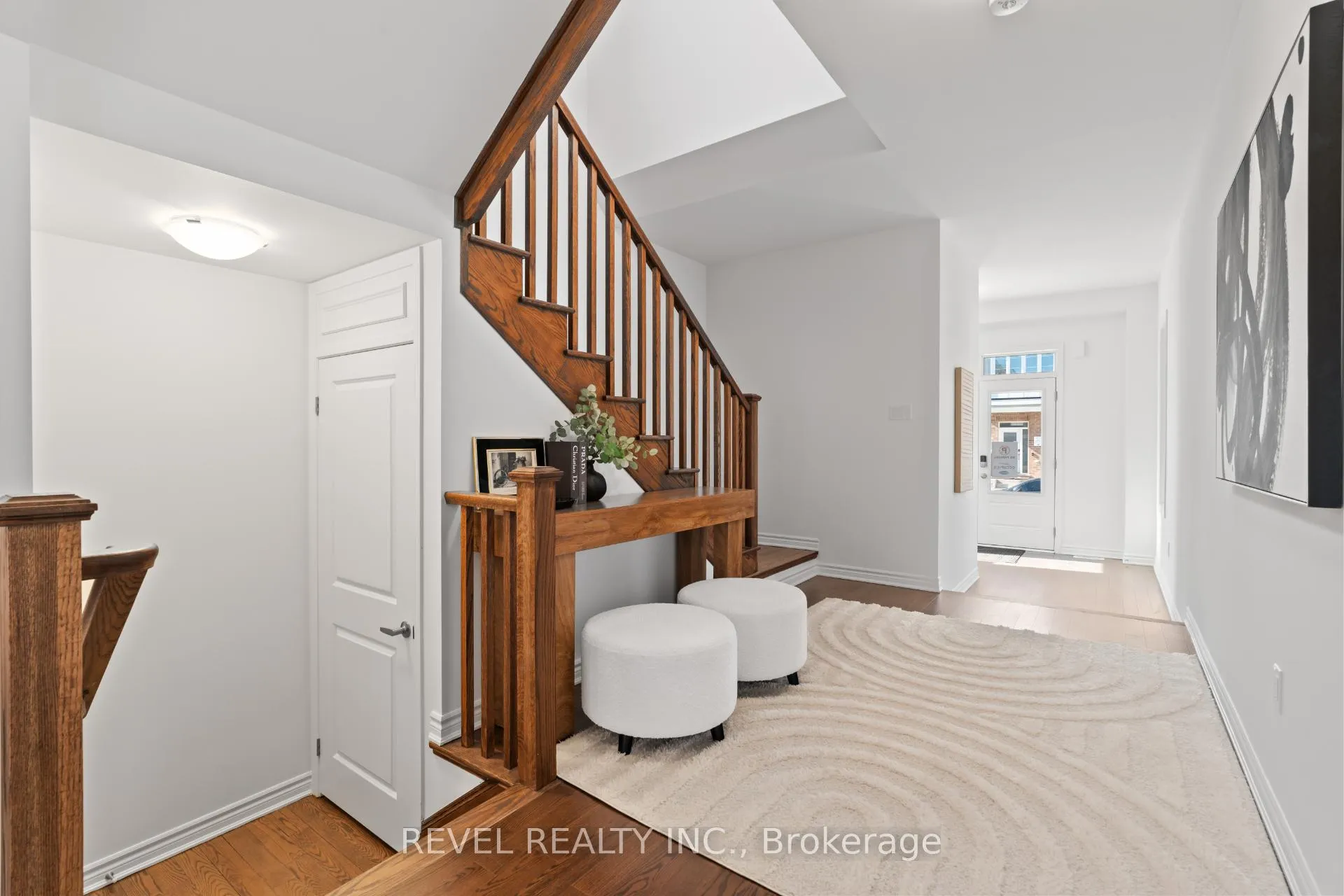 Photo 4 of 1367 Hearns Place, Milton, Bowes — HOMEH