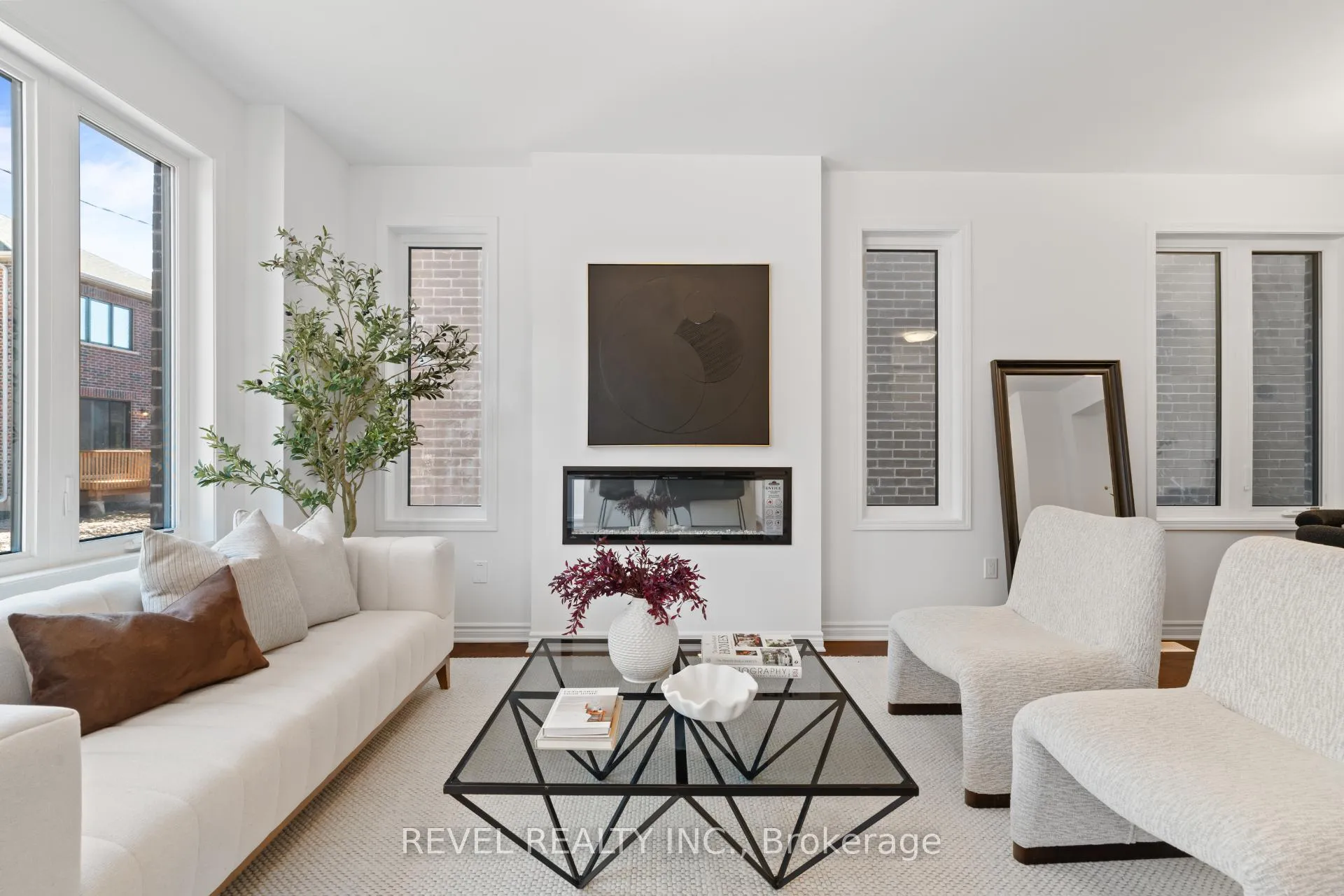 Photo 12 of 1367 Hearns Place, Milton, Bowes — HOMEH