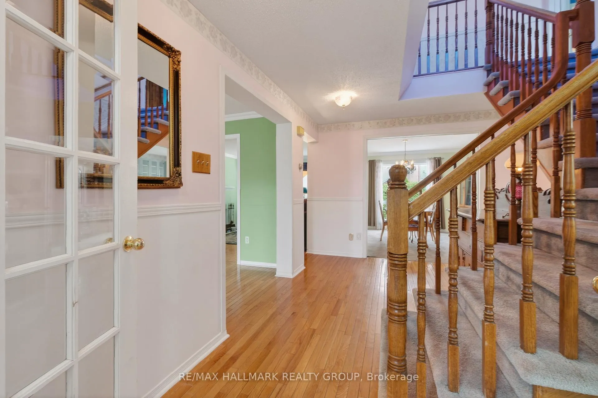 Photo 5 of 593 Du Buisson Crescent, Ottawa, Fallingbrook/Gardenway South — HOMEH
