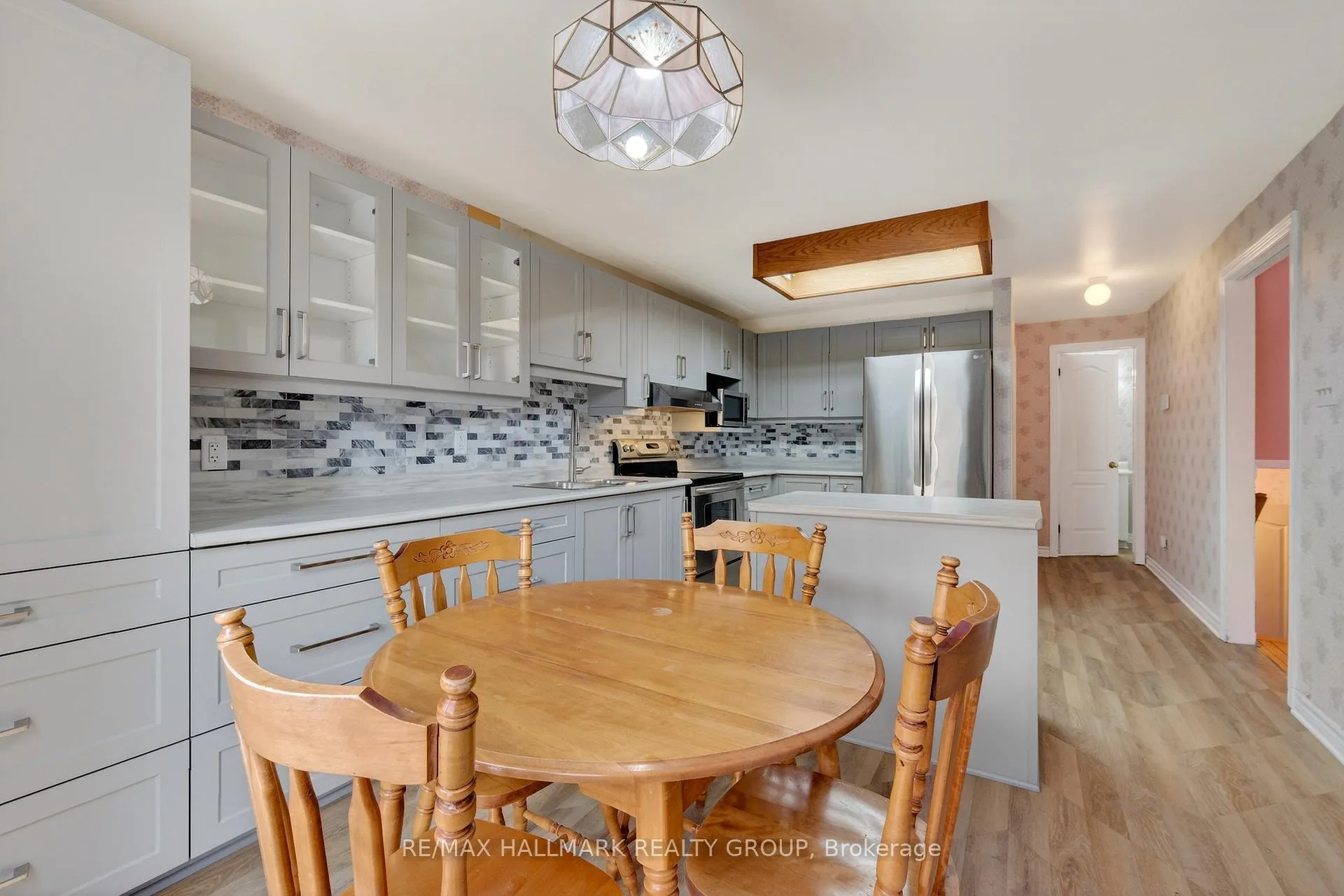 Photo 18 of 593 Du Buisson Crescent, Ottawa, Fallingbrook/Gardenway South — HOMEH