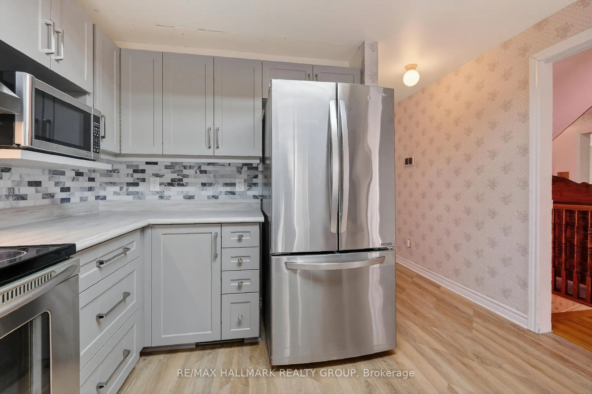 Photo 19 of 593 Du Buisson Crescent, Ottawa, Fallingbrook/Gardenway South — HOMEH