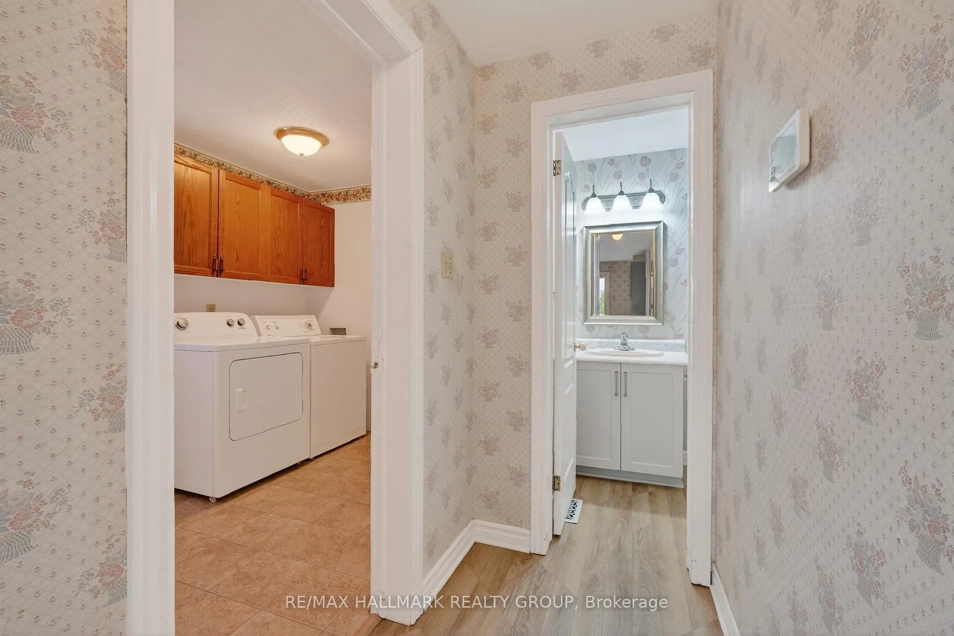 Photo 20 of 593 Du Buisson Crescent, Ottawa, Fallingbrook/Gardenway South — HOMEH
