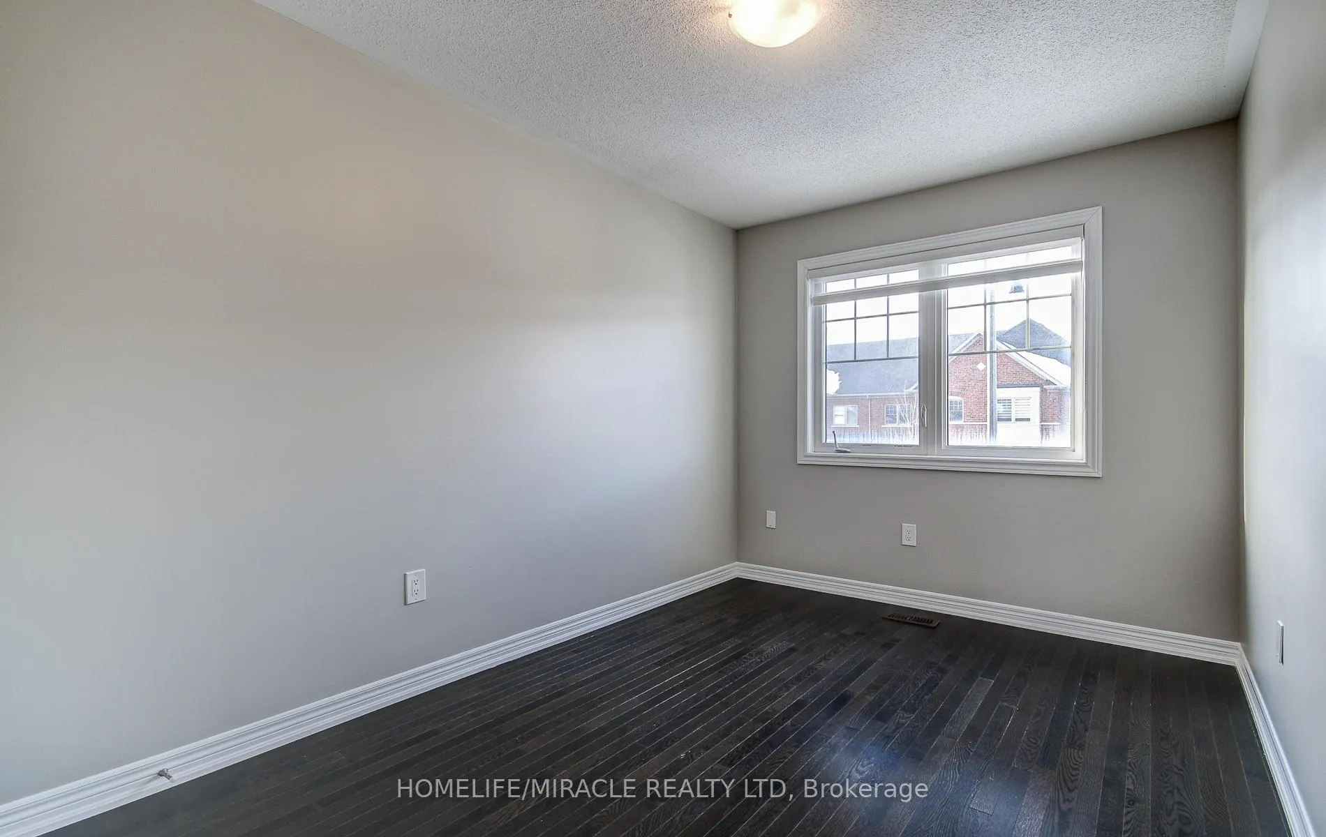 Photo 38 of 30 Davenfield Circle, Brampton, Brampton East — HOMEH
