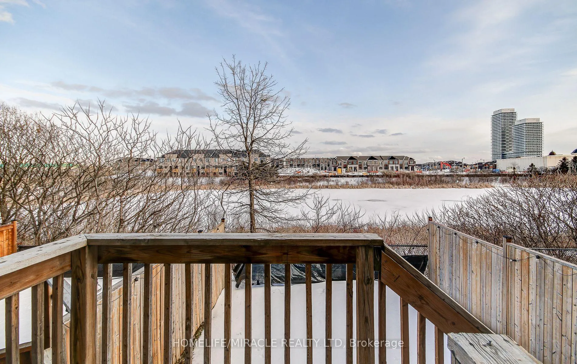 Photo 46 of 30 Davenfield Circle, Brampton, Brampton East — HOMEH