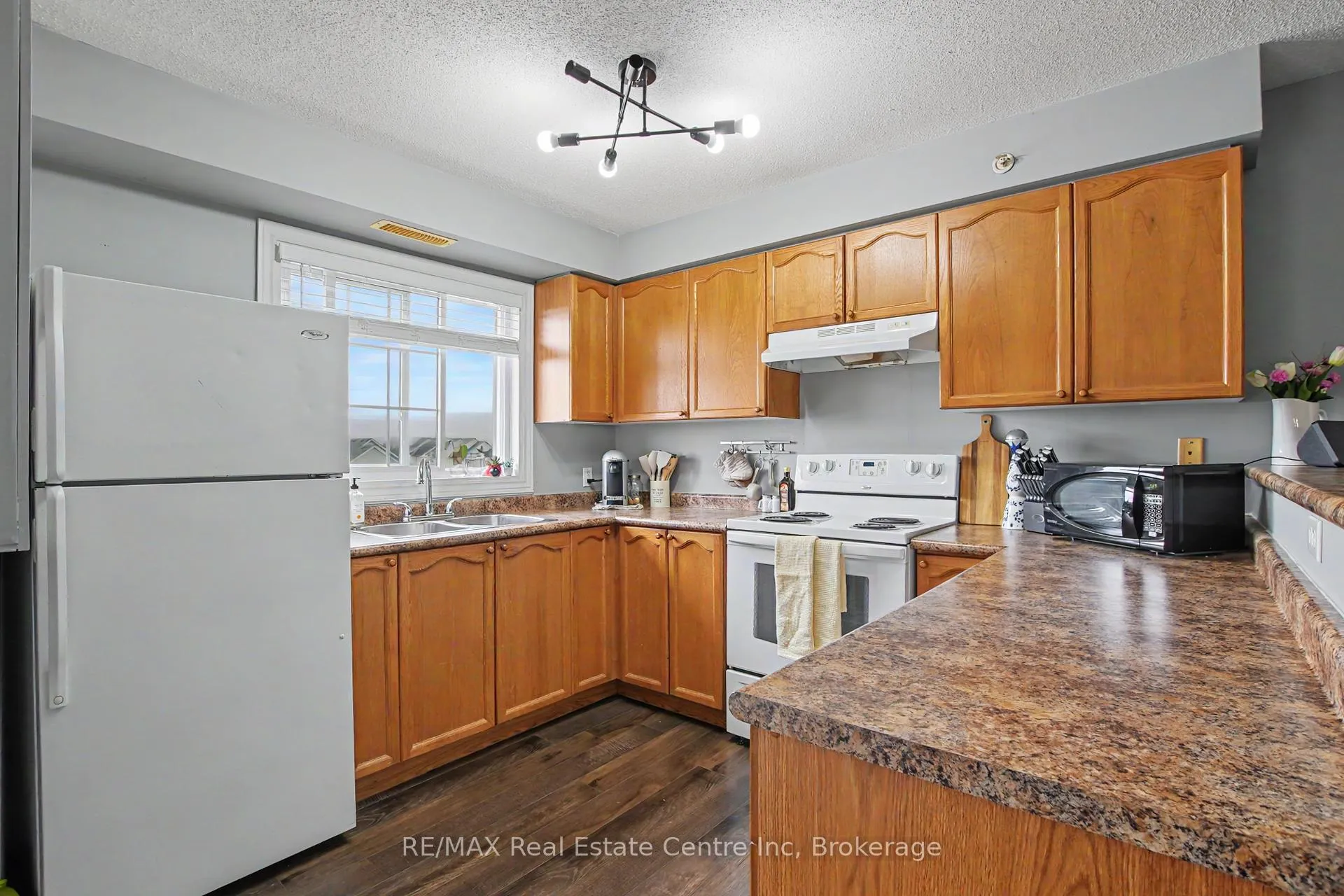 Photo 16 of Unit 409, 415 Grange Road, Guelph, Grange Road — HOMEH