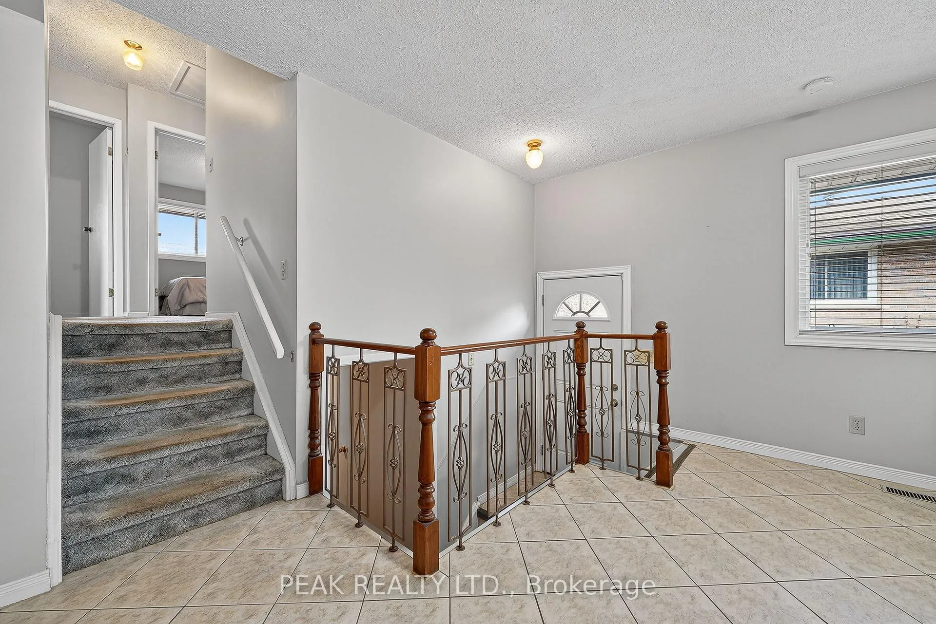 Photo 13 of 229 Laurentian Drive, Kitchener — HOMEH