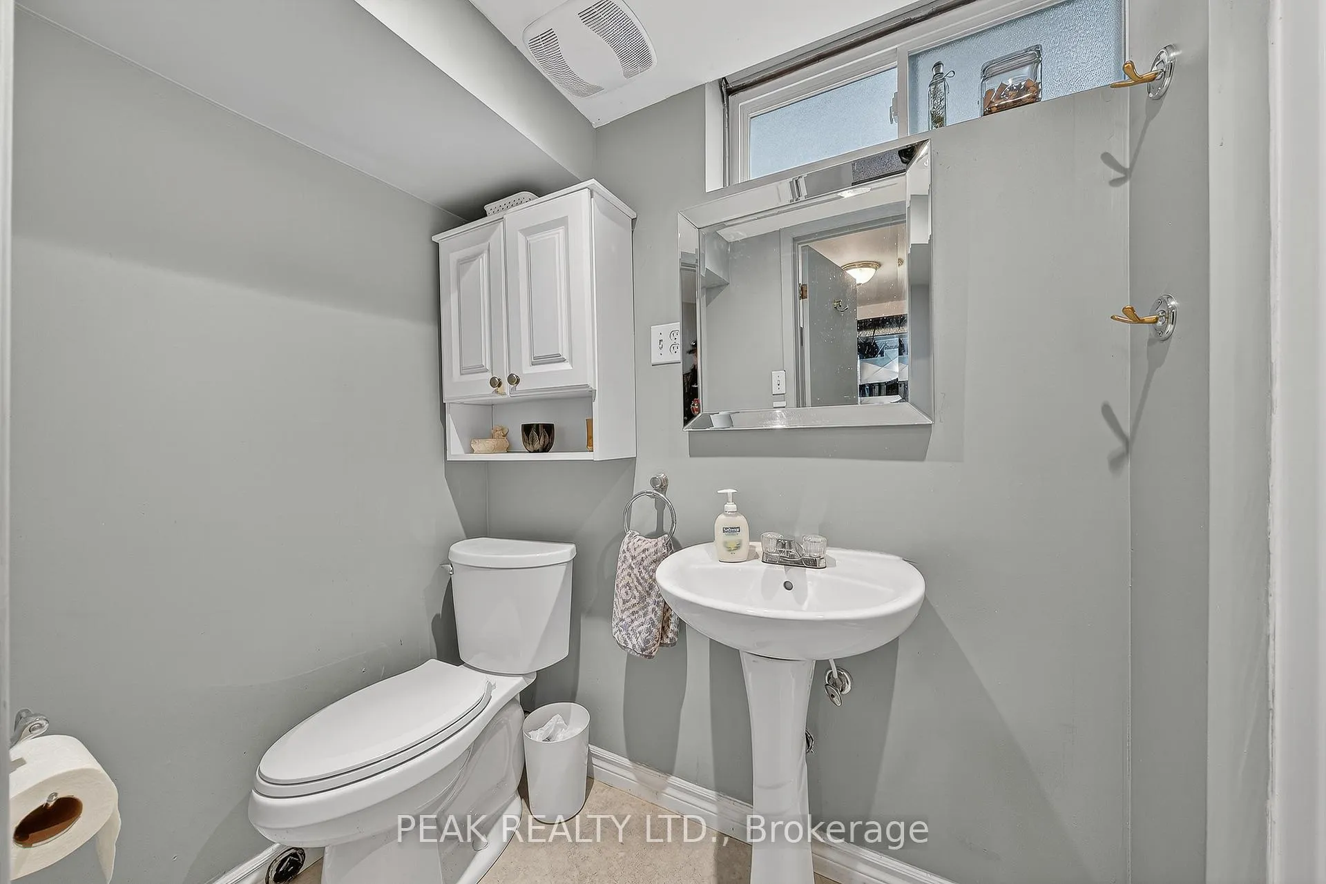 Photo 22 of 229 Laurentian Drive, Kitchener — HOMEH