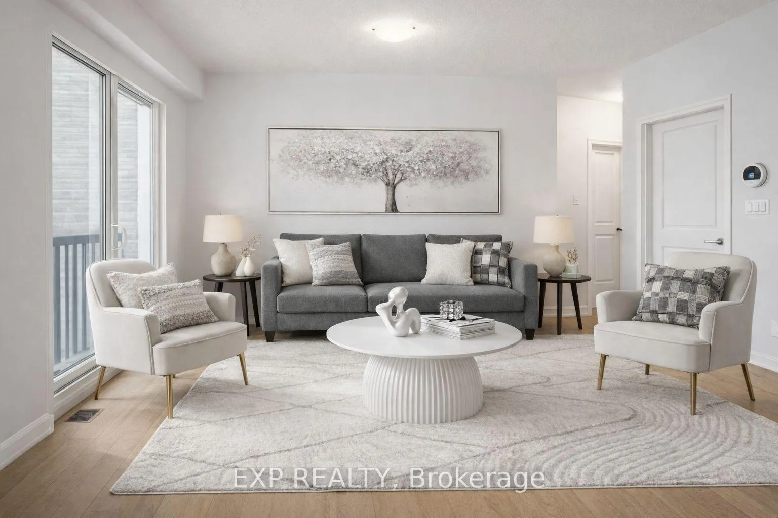 Photo 4 of 51 Ahchie Court, Vaughan, Patterson — HOMEH