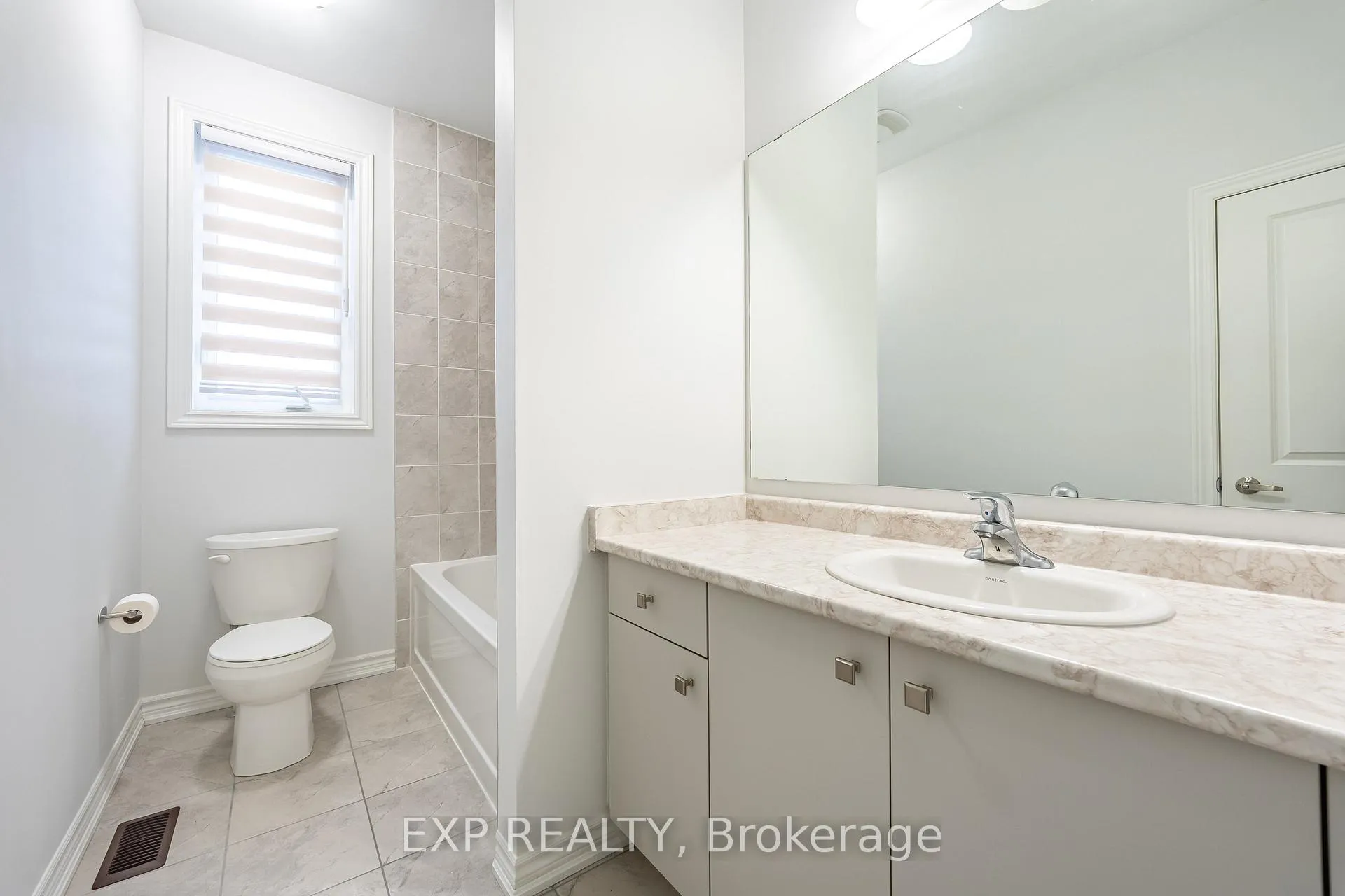 Photo 31 of 51 Ahchie Court, Vaughan, Patterson — HOMEH