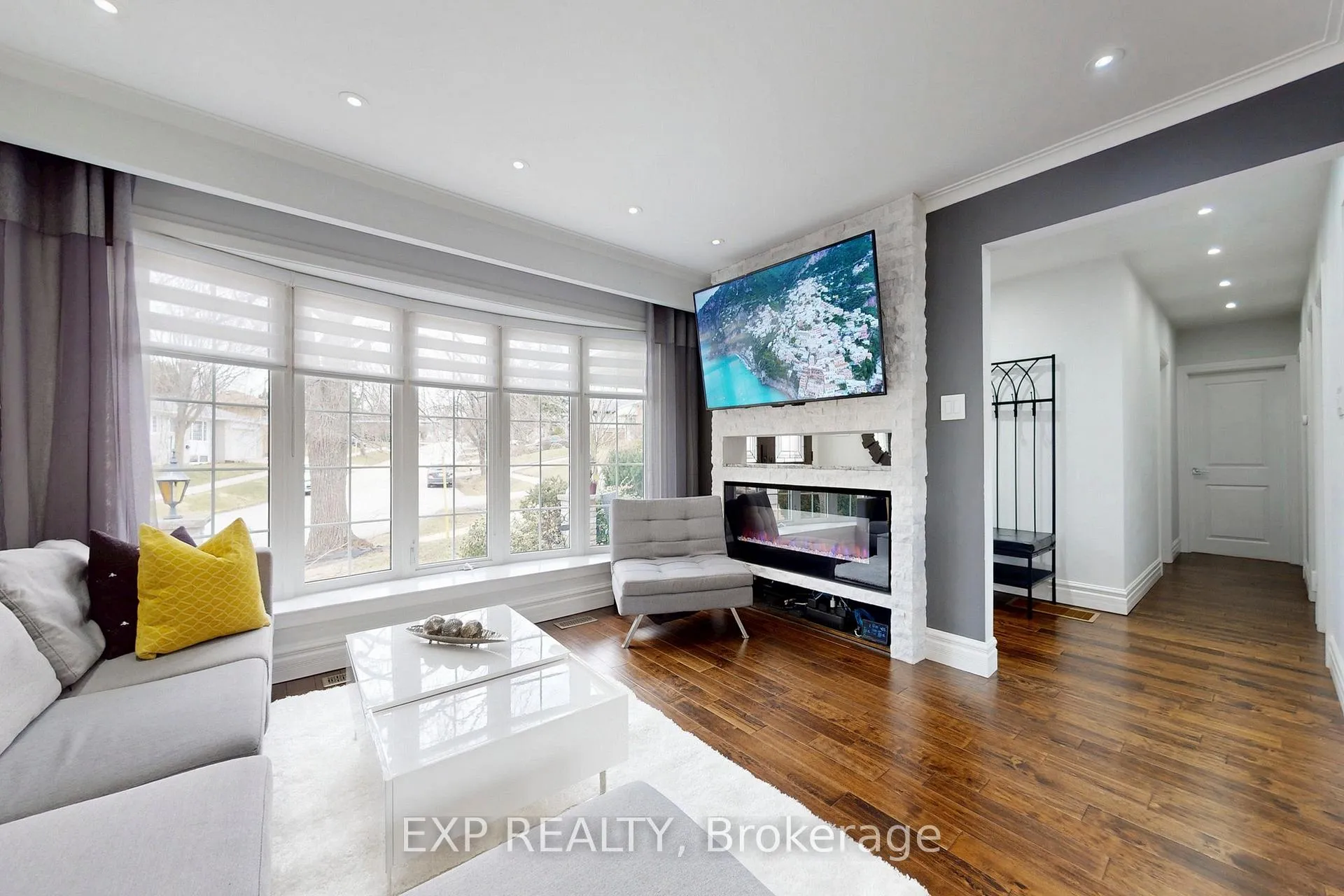 Photo 7 of 25 Mcmanus Road, Etobicoke, Kingsview Village-The Westway — HOMEH