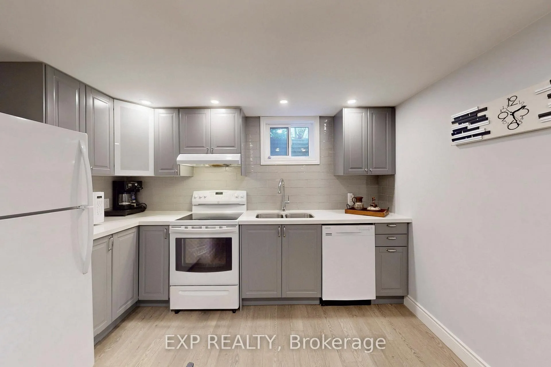 Photo 21 of 25 Mcmanus Road, Etobicoke, Kingsview Village-The Westway — HOMEH