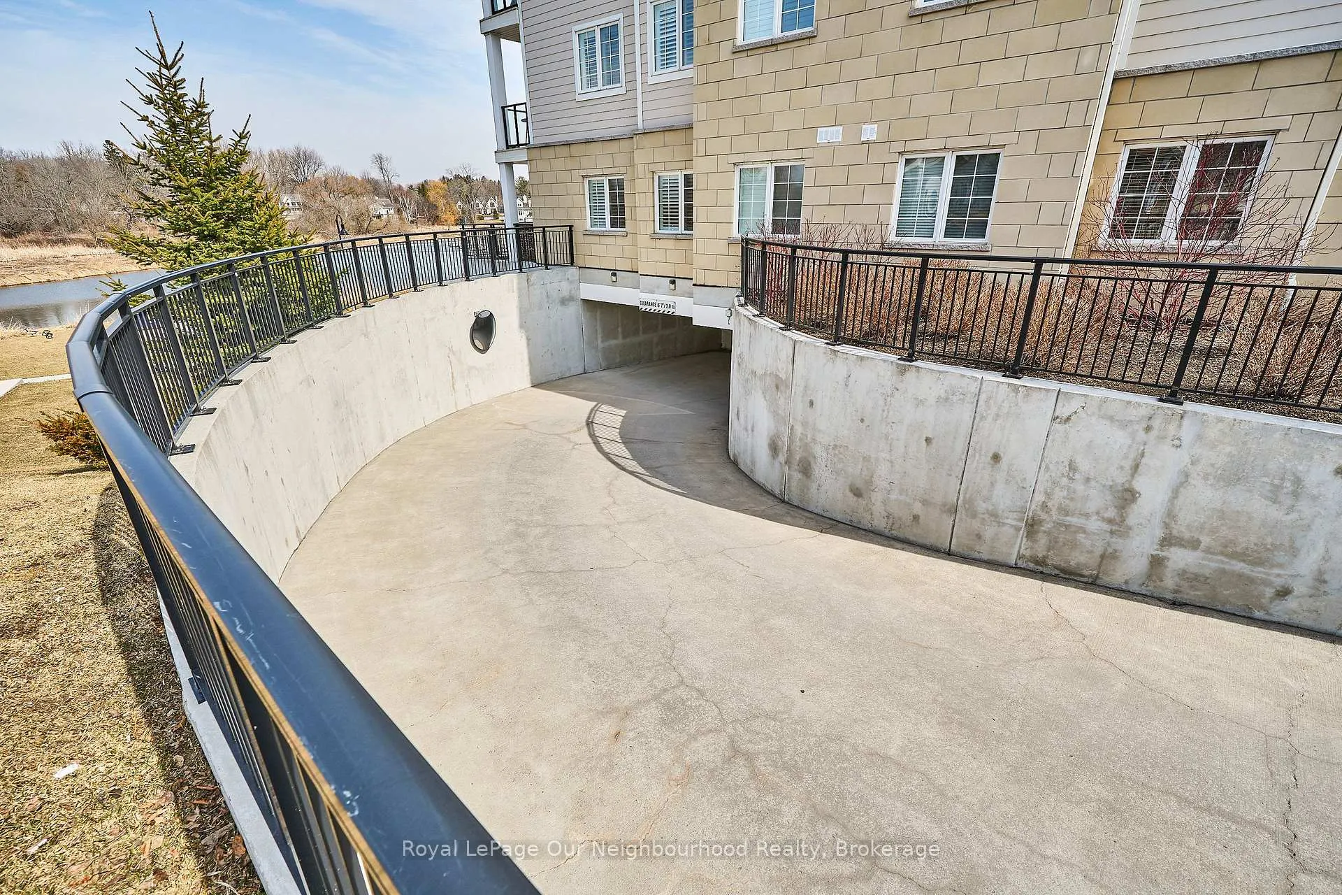 Photo 9 of Unit 309, 80 Shipway Avenue, Clarington, Newcastle — HOMEH