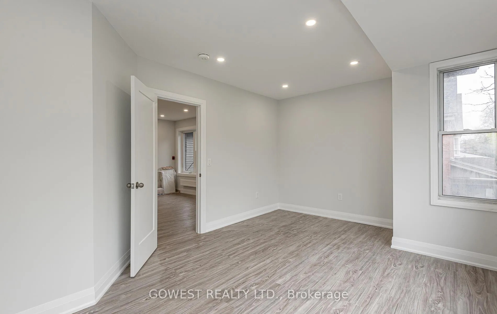 Photo 15 of Unit 2, 312 Quebec Avenue, Toronto, High Park North — HOMEH