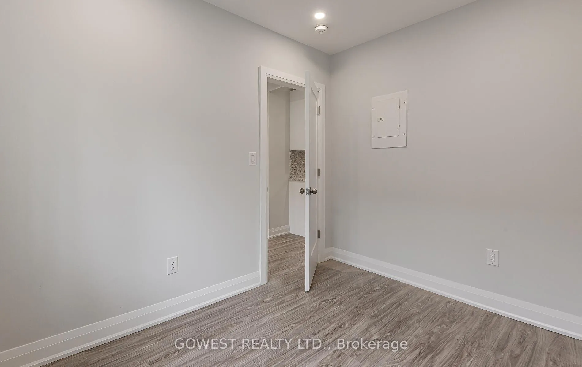Photo 18 of Unit 2, 312 Quebec Avenue, Toronto, High Park North — HOMEH