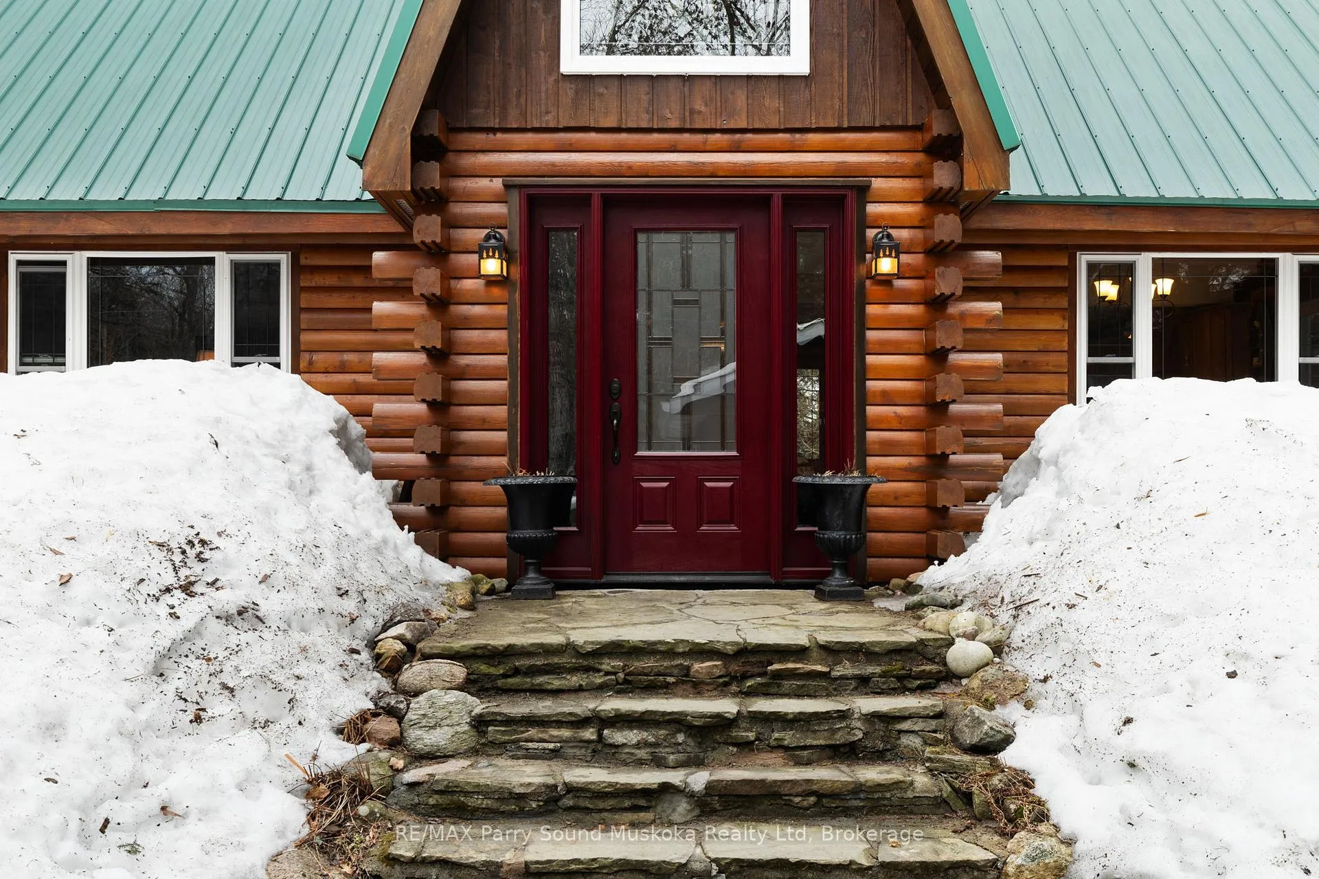 Photo 4 of 6 West Point Drive, McKellar — HOMEH