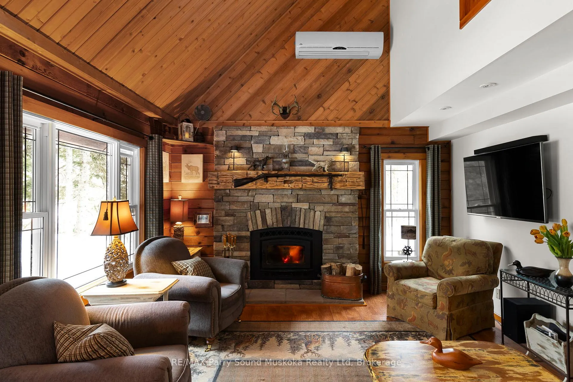 Photo 10 of 6 West Point Drive, McKellar — HOMEH