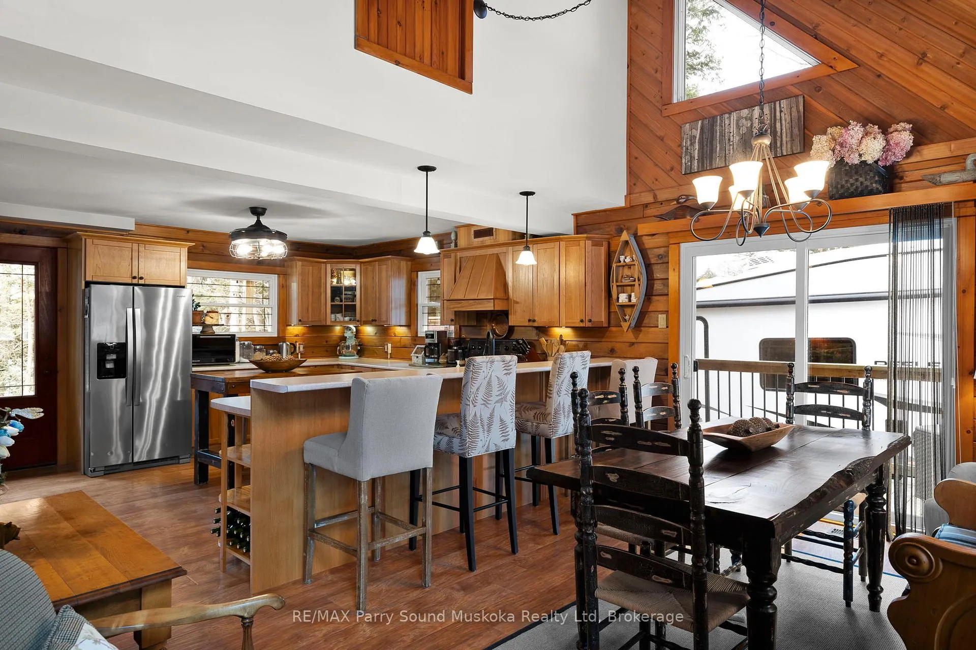 Photo 15 of 6 West Point Drive, McKellar — HOMEH