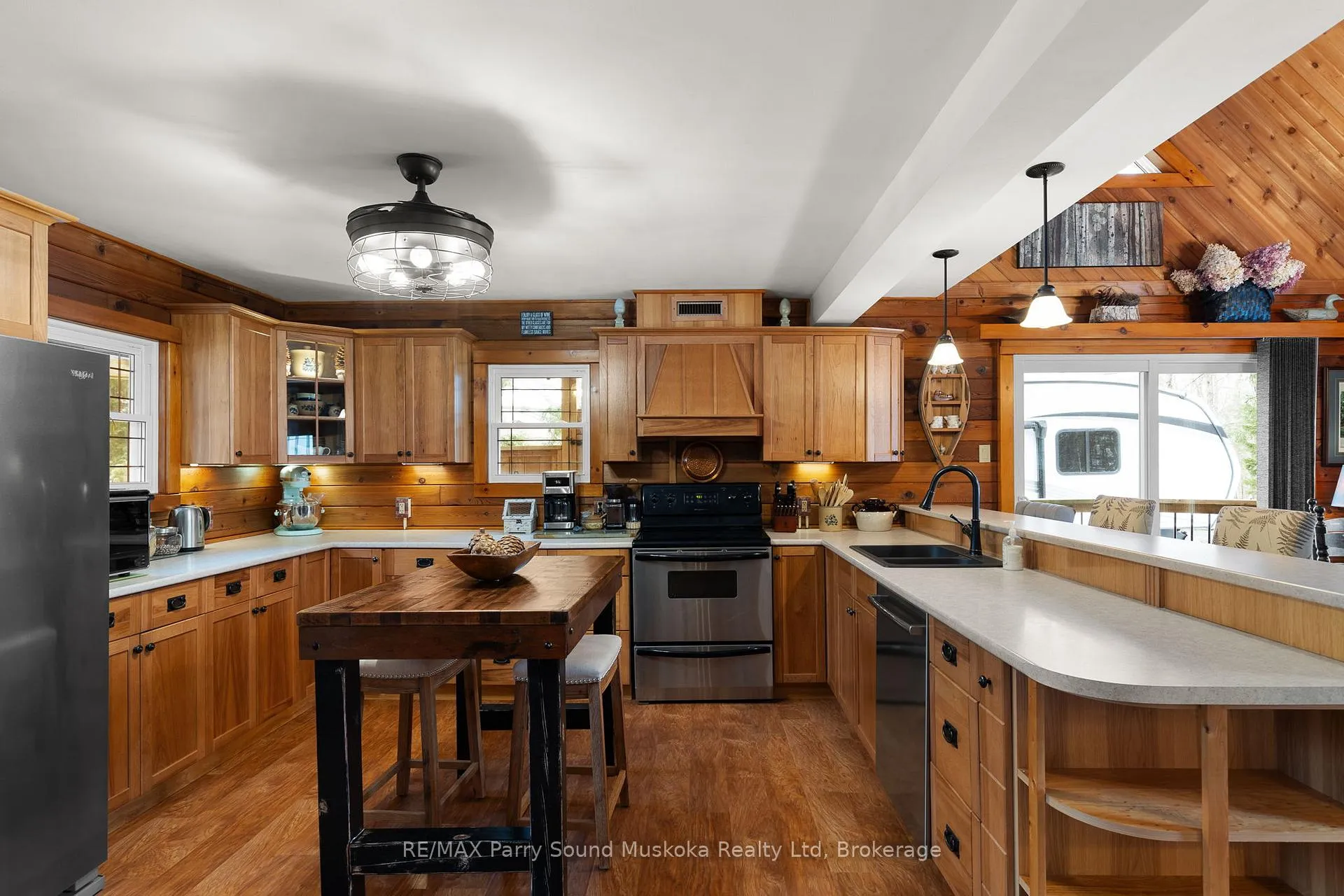 Photo 18 of 6 West Point Drive, McKellar — HOMEH