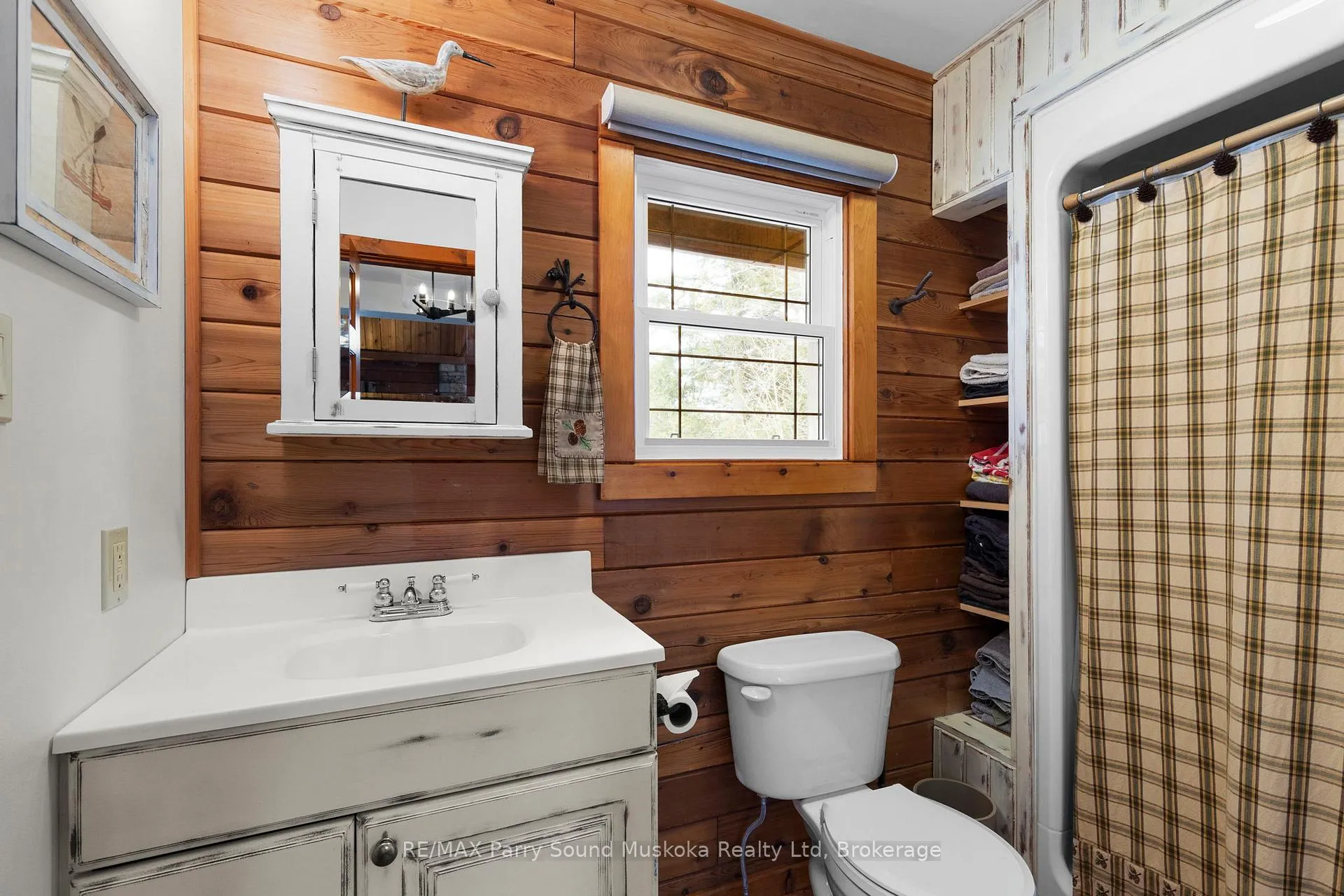 Photo 23 of 6 West Point Drive, McKellar — HOMEH