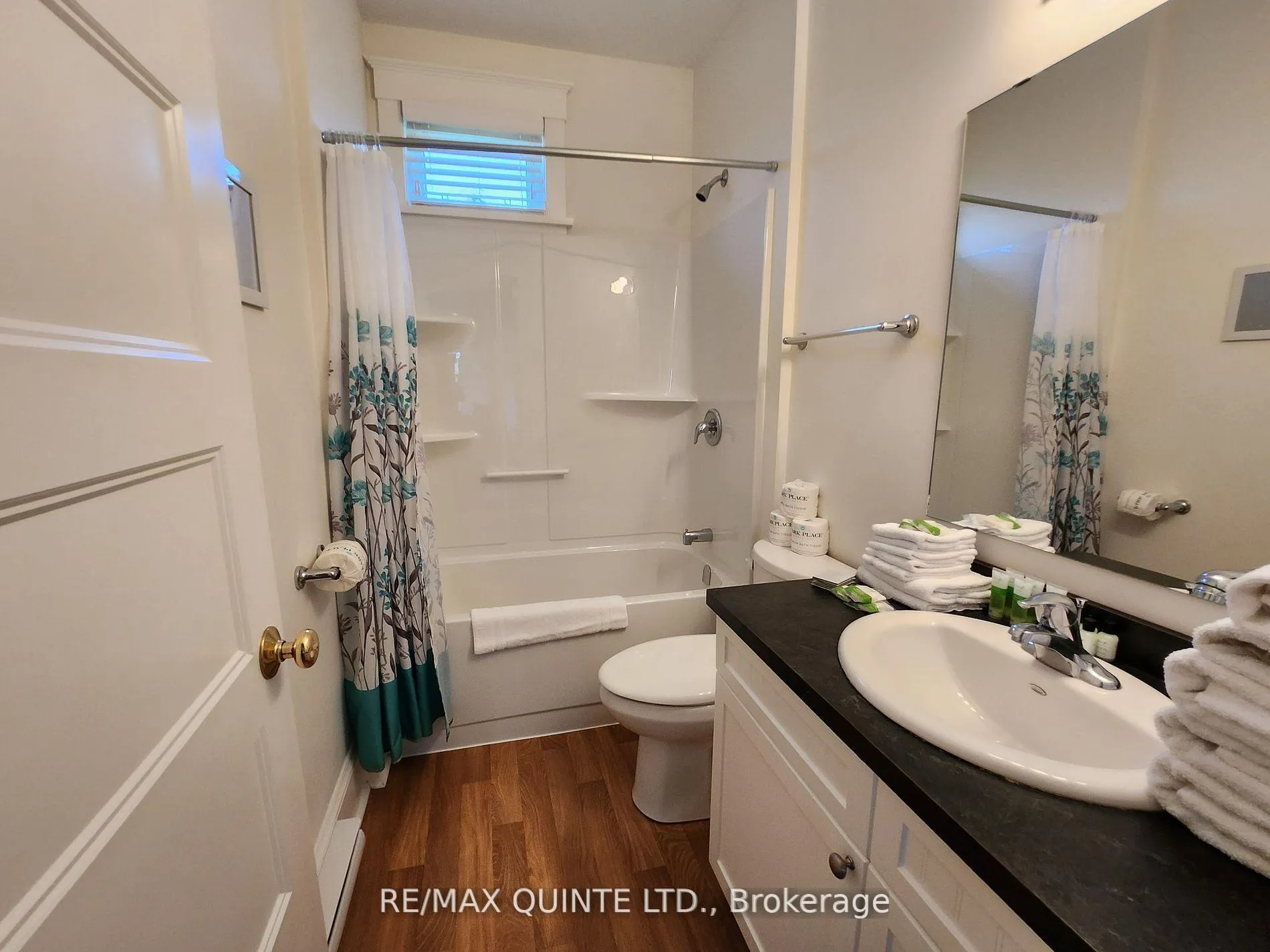 Photo 19 of Unit 34, 27 Butternut Lane, Prince Edward County, Athol Ward — HOMEH