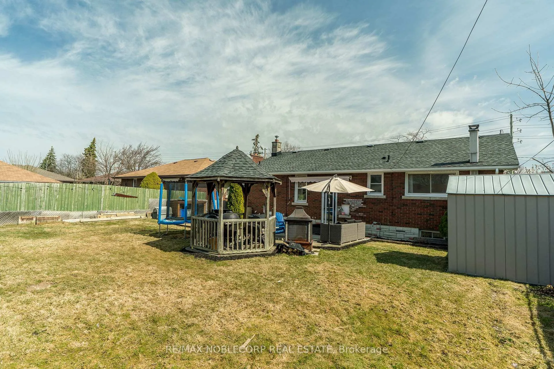 Photo 24 of 359 Bunting Drive, St. Catharines, Carlton/Bunting — HOMEH