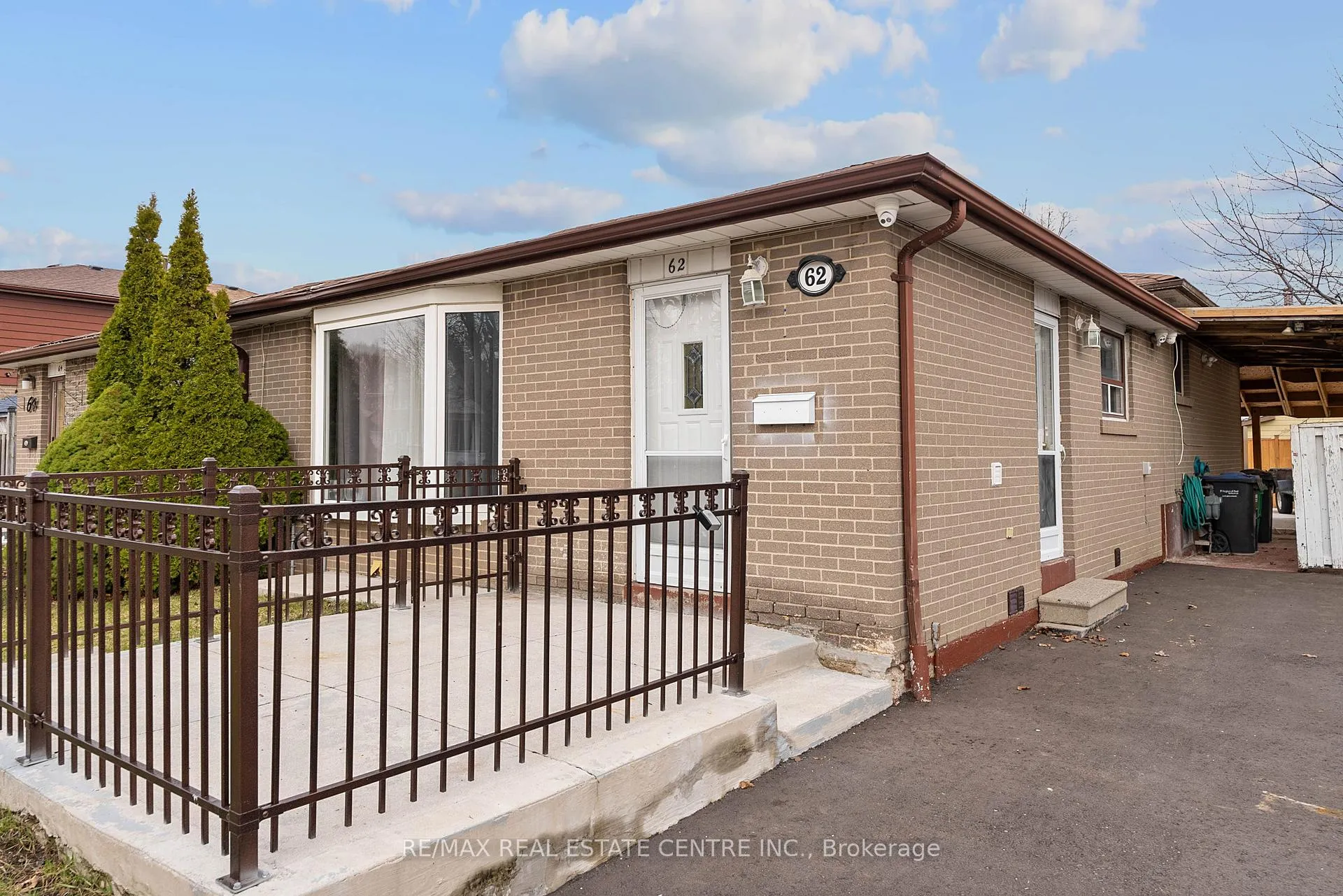 Photo 5 of 62 Flamingo Crescent, Brampton, Southgate — HOMEH