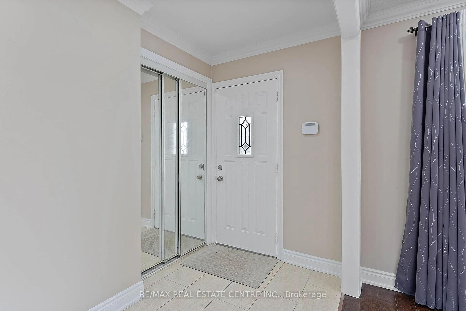 Photo 7 of 62 Flamingo Crescent, Brampton, Southgate — HOMEH